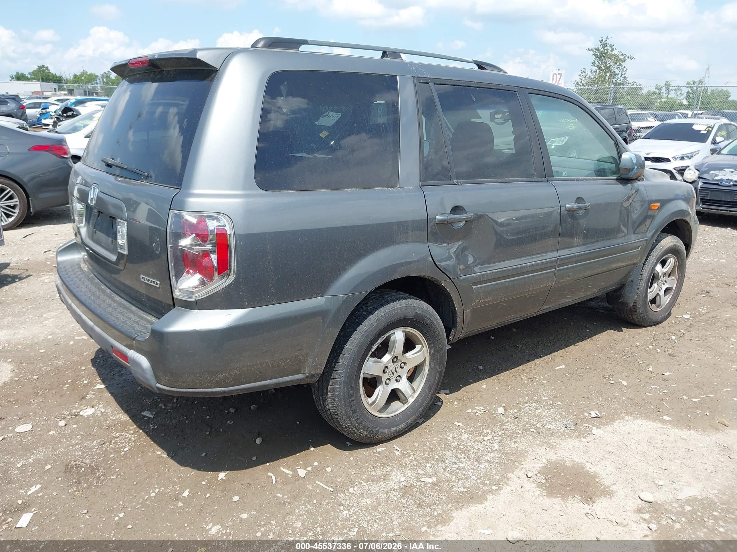 2008 Honda Pilot Se Gray vin: 5FNYF183X8B045661
