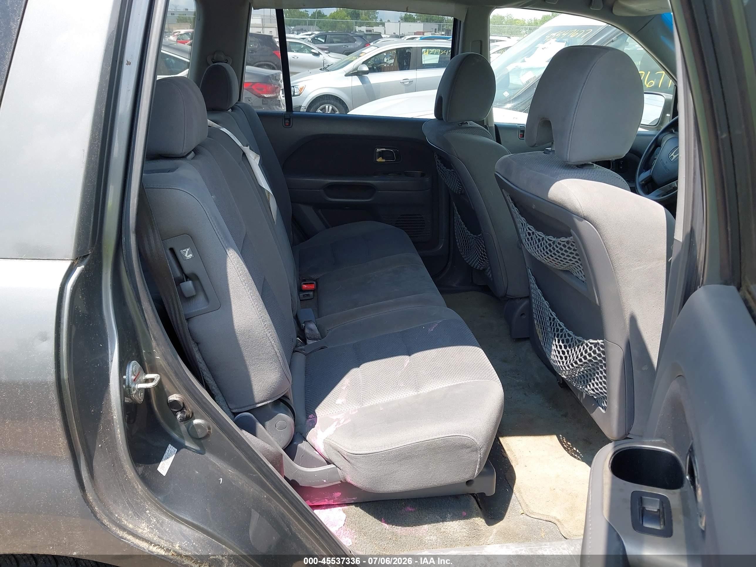 2008 Honda Pilot Se Gray vin: 5FNYF183X8B045661