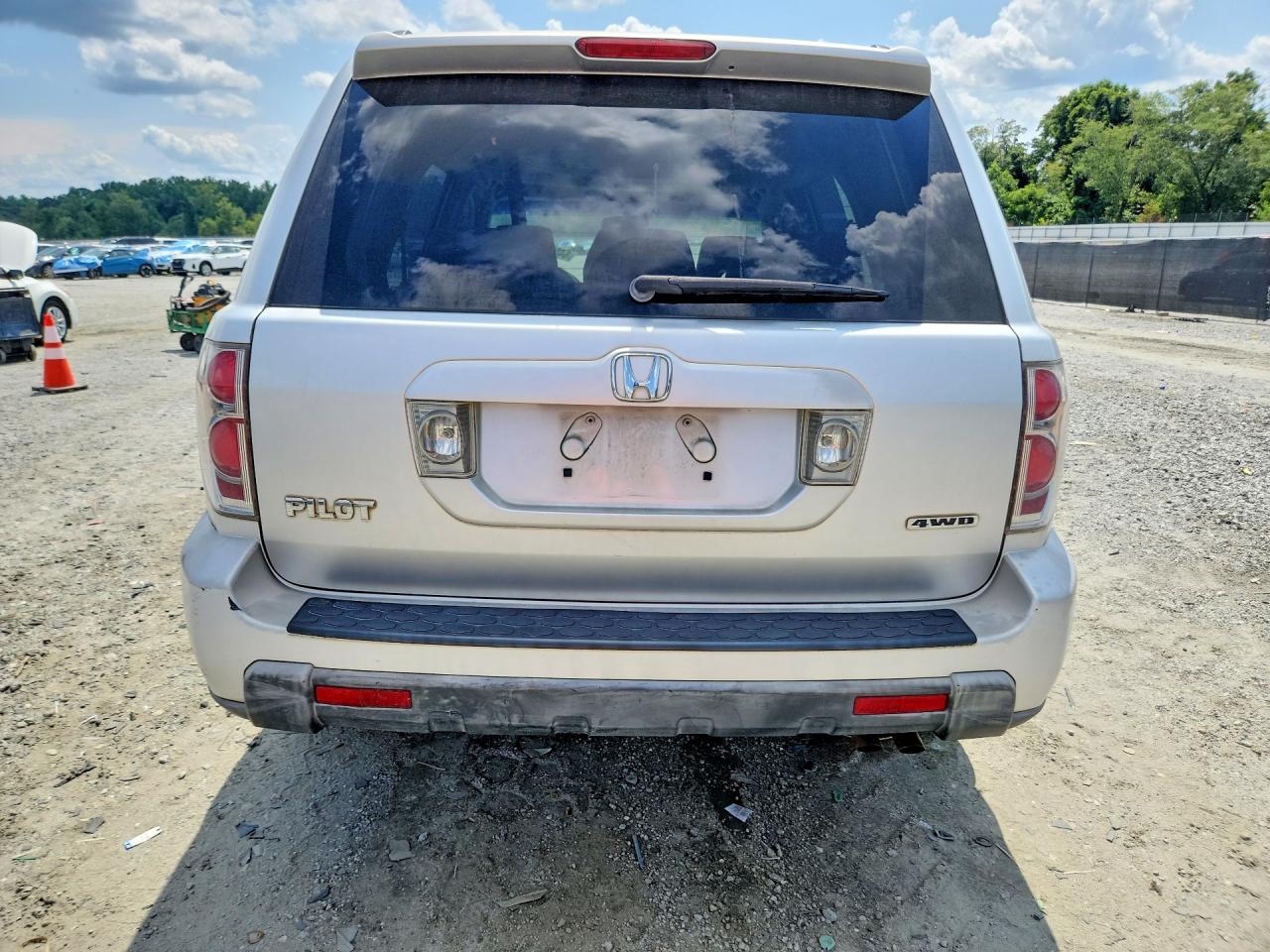 2006 Honda Pilot Ex Silver vin: 5FNYF18406B001495