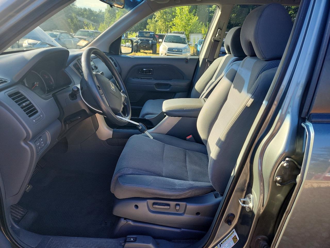 2007 Honda Pilot Ex Серый vin: 5FNYF18417B032286