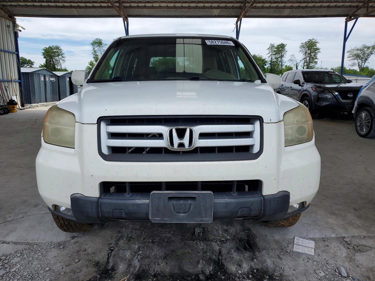 2007 Honda Pilot Ex White vin: 5FNYF18427B017554