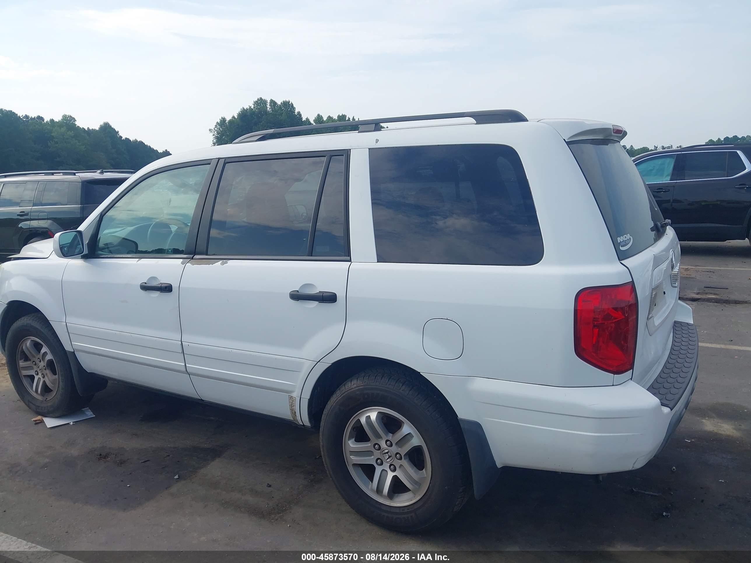 2005 Honda Pilot Ex White vin: 5FNYF18435B041584
