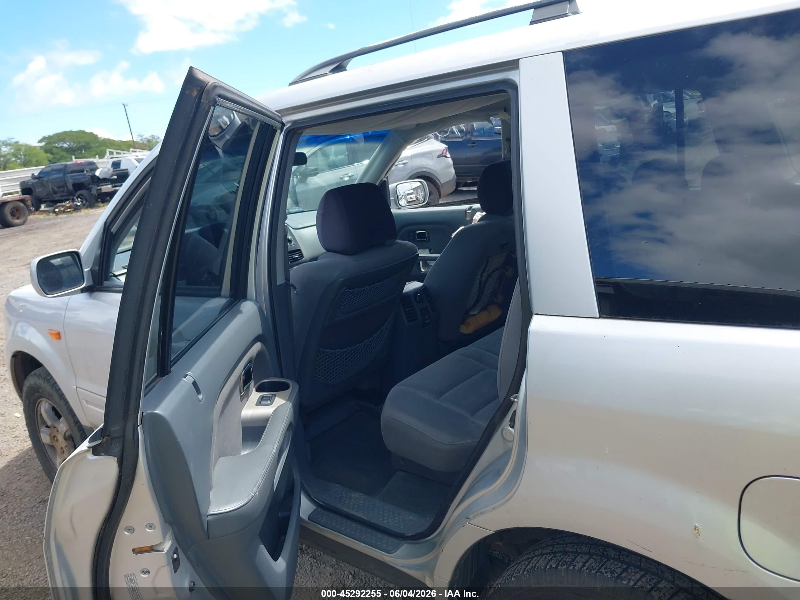 2008 Honda Pilot Ex Gray vin: 5FNYF18438B039502