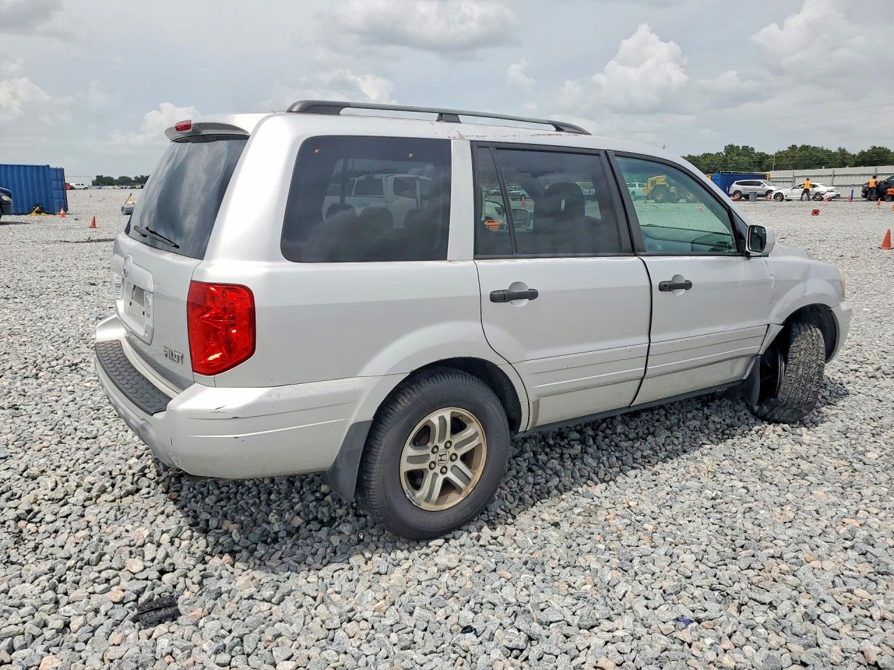 2005 Honda Pilot Ex Silver vin: 5FNYF18445B013650