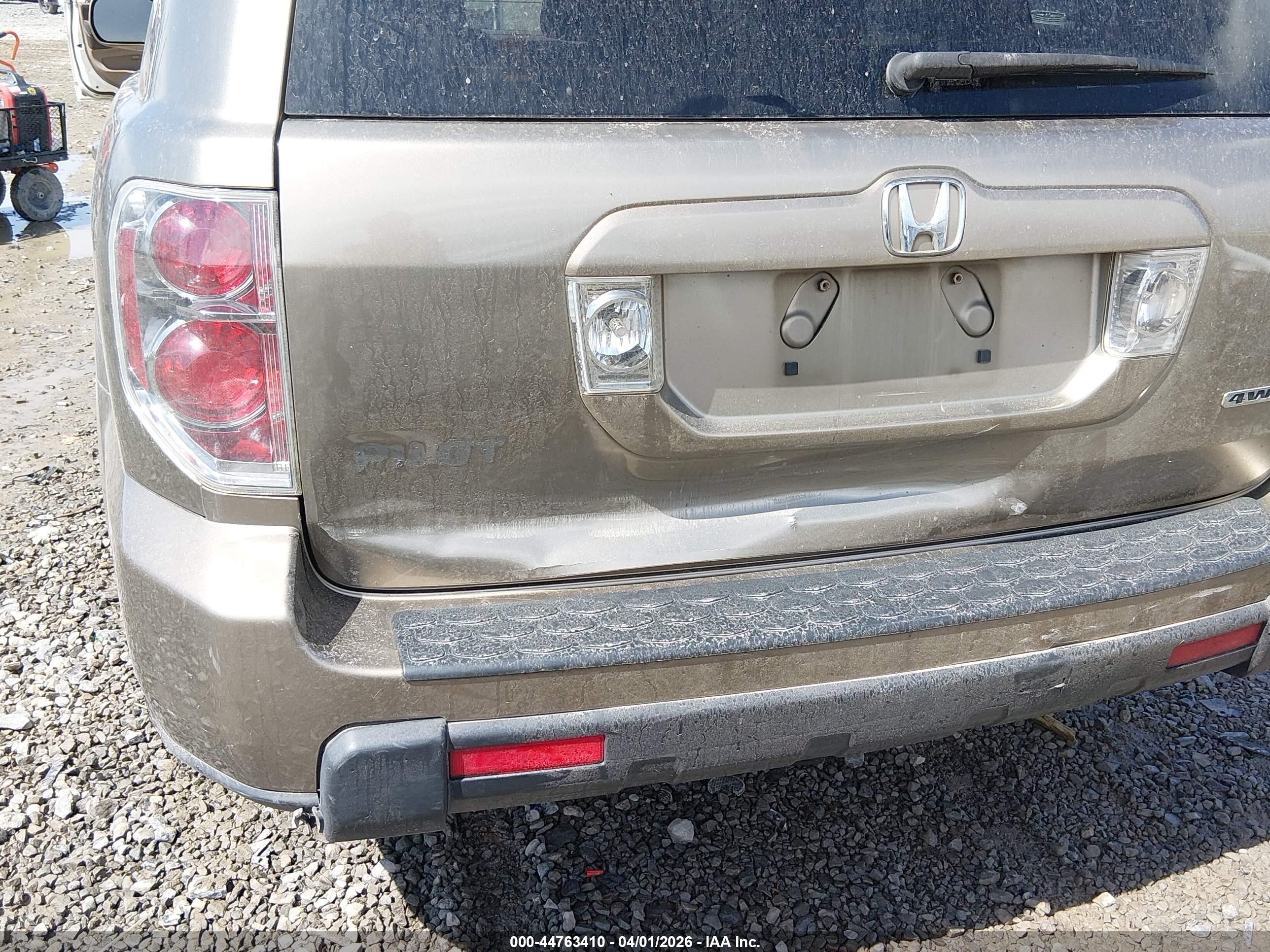 2008 Honda Pilot Ex Gold vin: 5FNYF18448B029366
