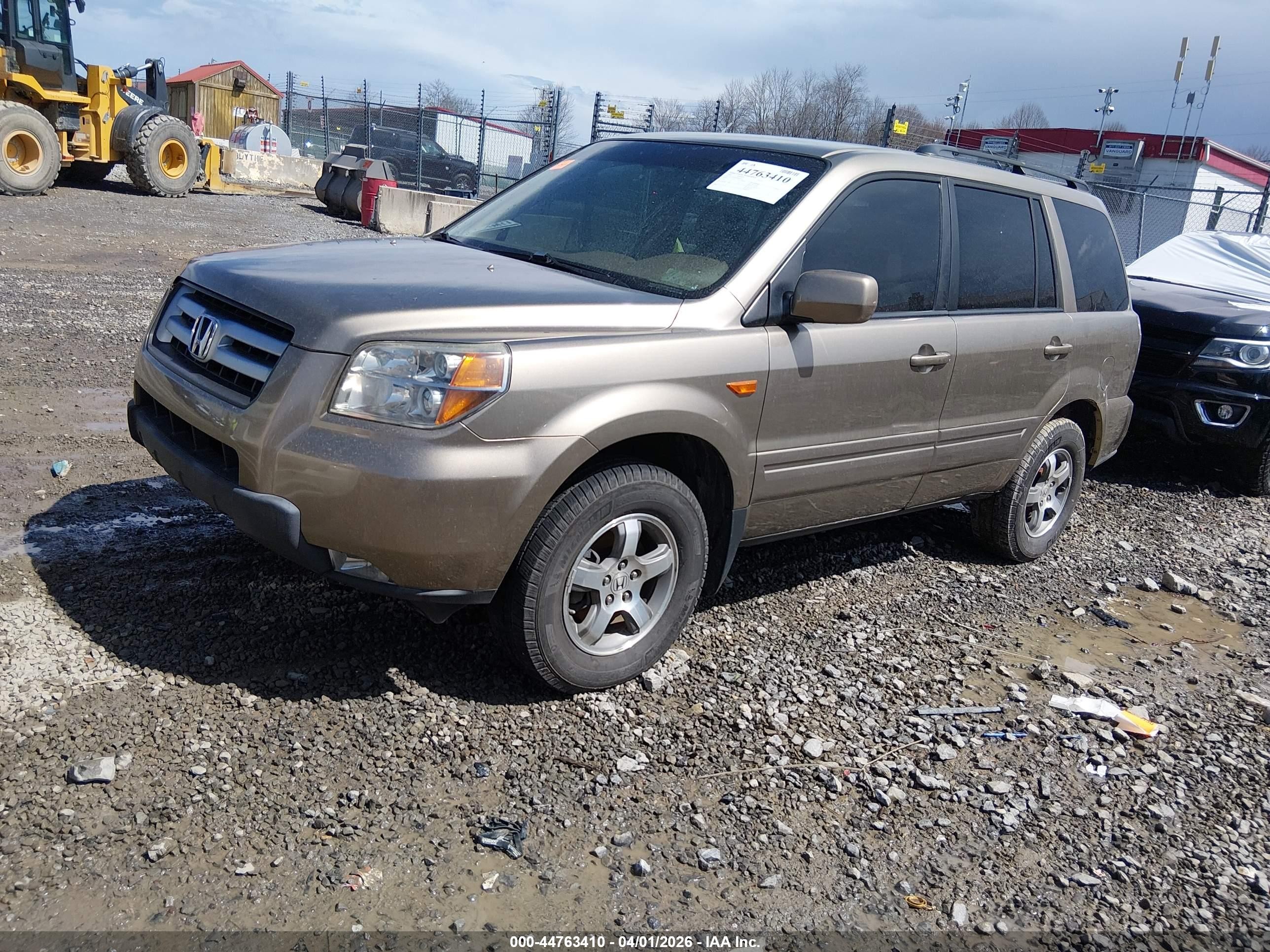 2008 Honda Pilot Ex Gold vin: 5FNYF18448B029366