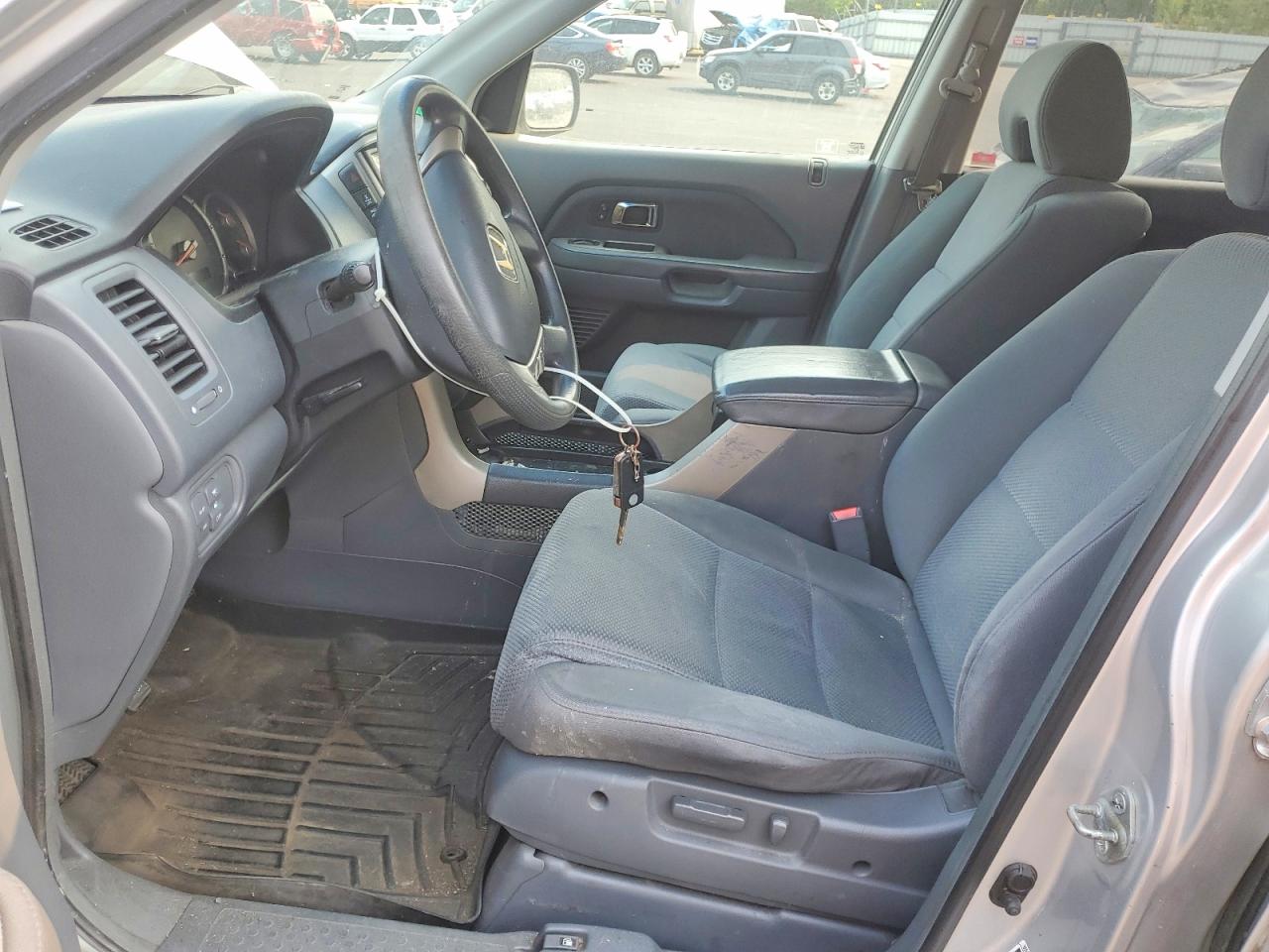 2006 Honda Pilot Ex Silver vin: 5FNYF18456B005560