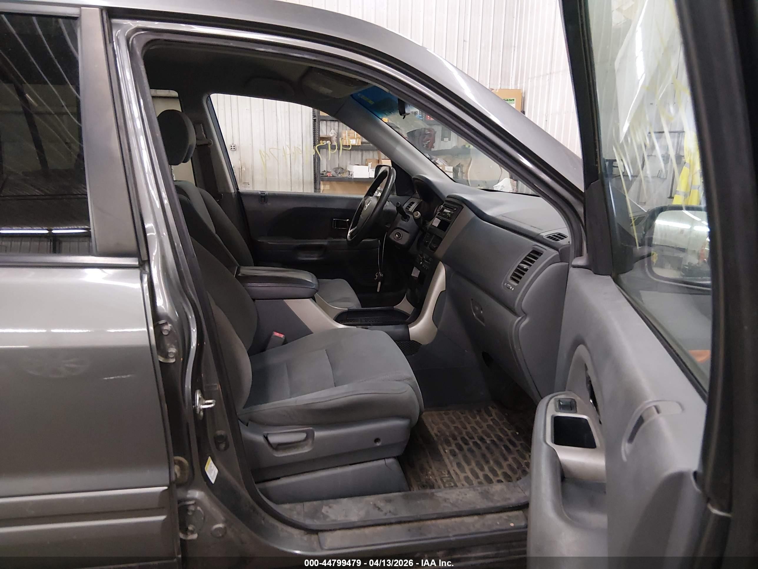 2008 Honda Pilot Ex Серый vin: 5FNYF18458B051392