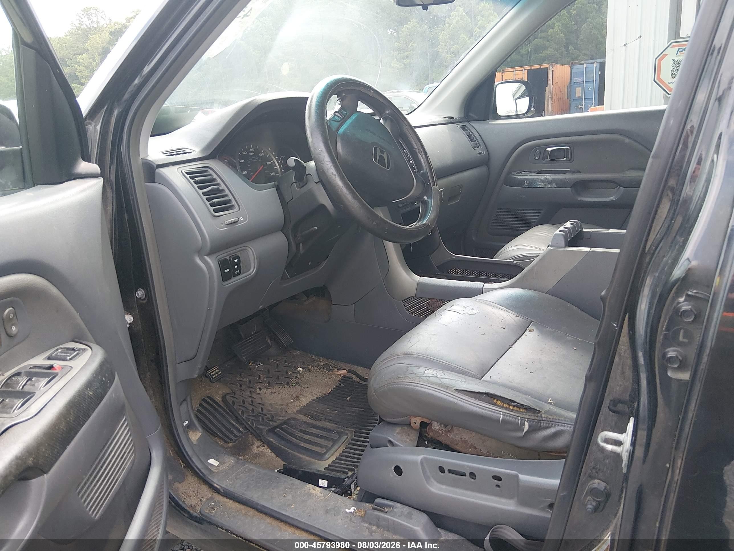 2004 Honda Pilot Ex Black vin: 5FNYF18464B004110
