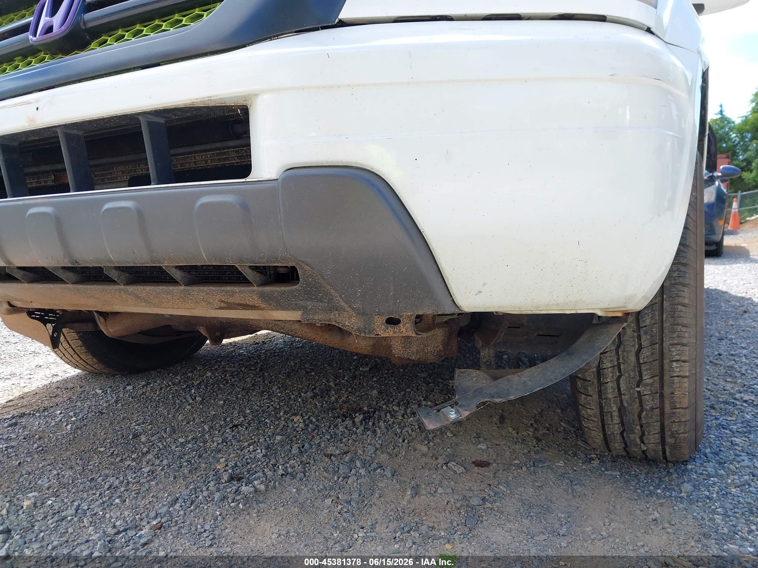 2005 Honda Pilot Ex White vin: 5FNYF18465B026769
