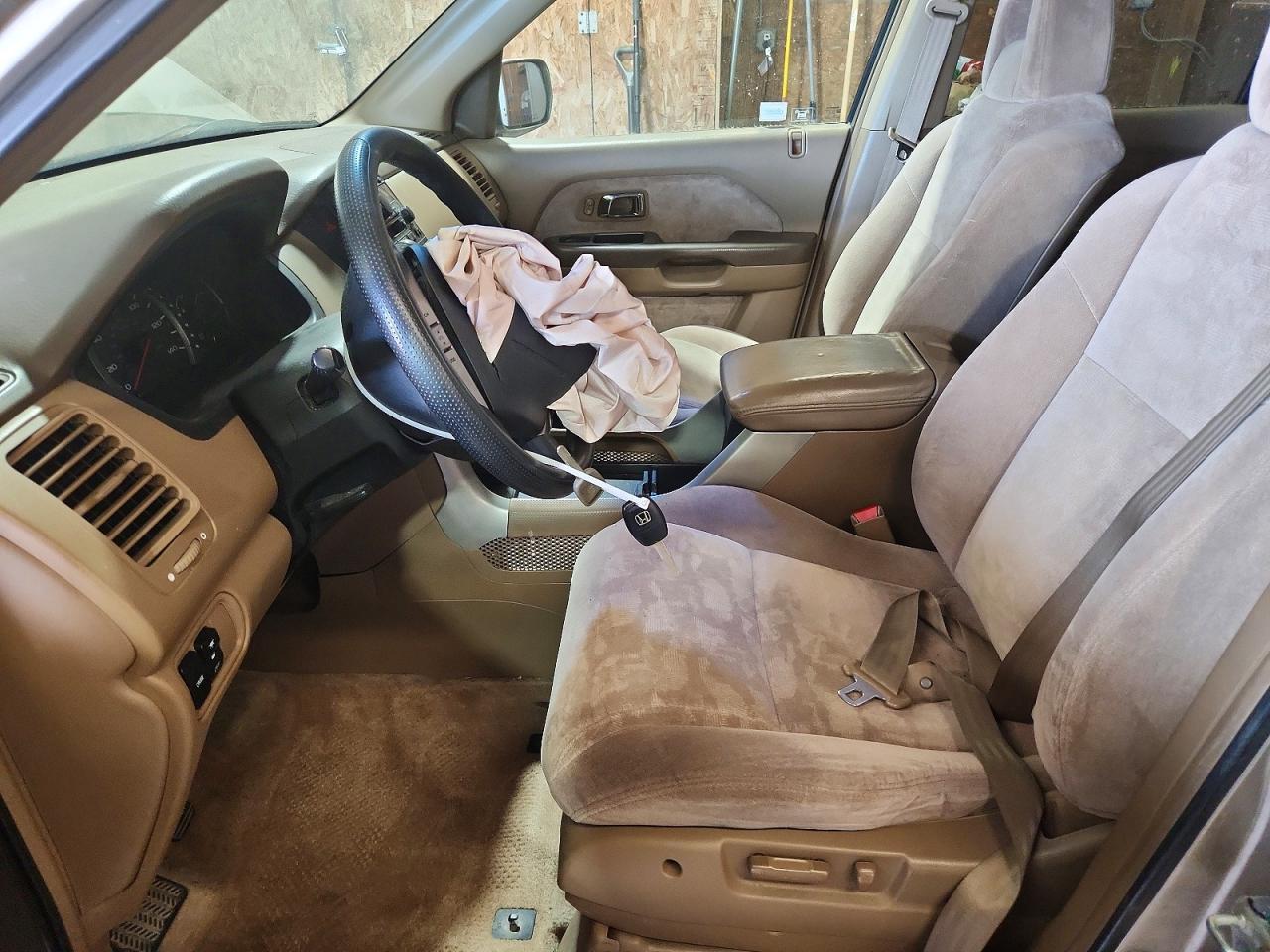 2005 Honda Pilot Ex Tan vin: 5FNYF18485B059157