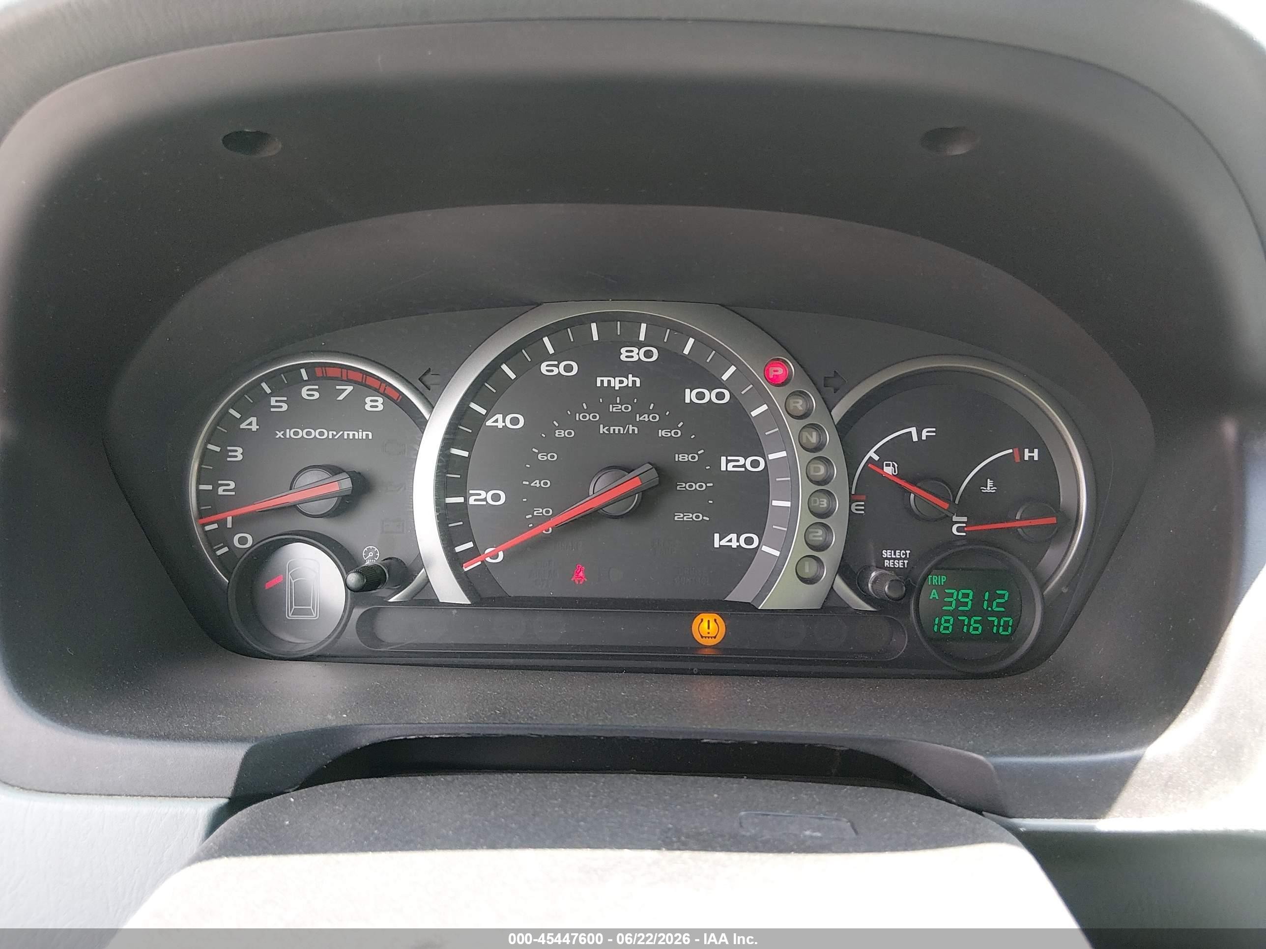 2005 Honda Pilot Ex White vin: 5FNYF18495B062049