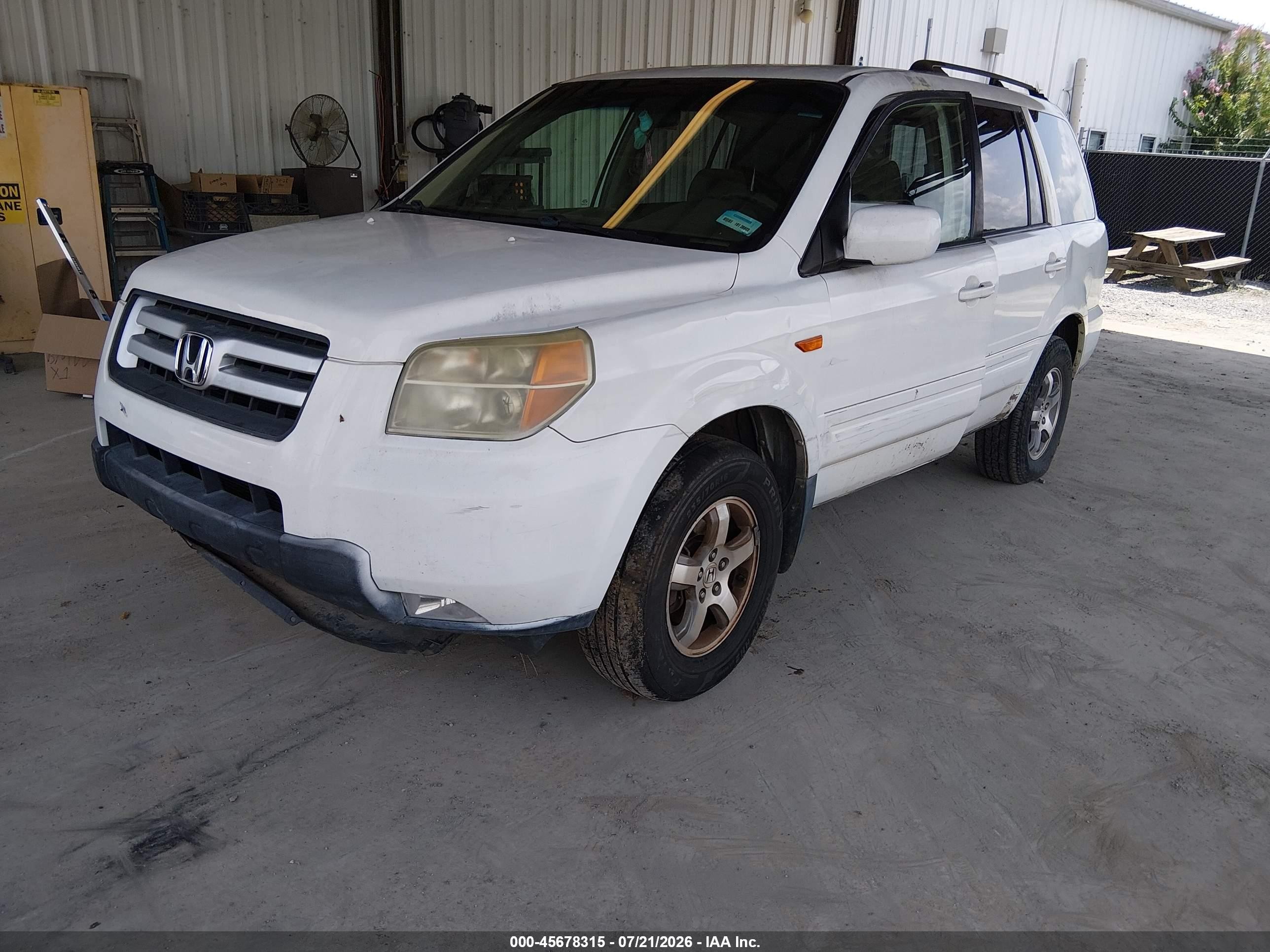 2006 Honda Pilot Ex White vin: 5FNYF18496B016285