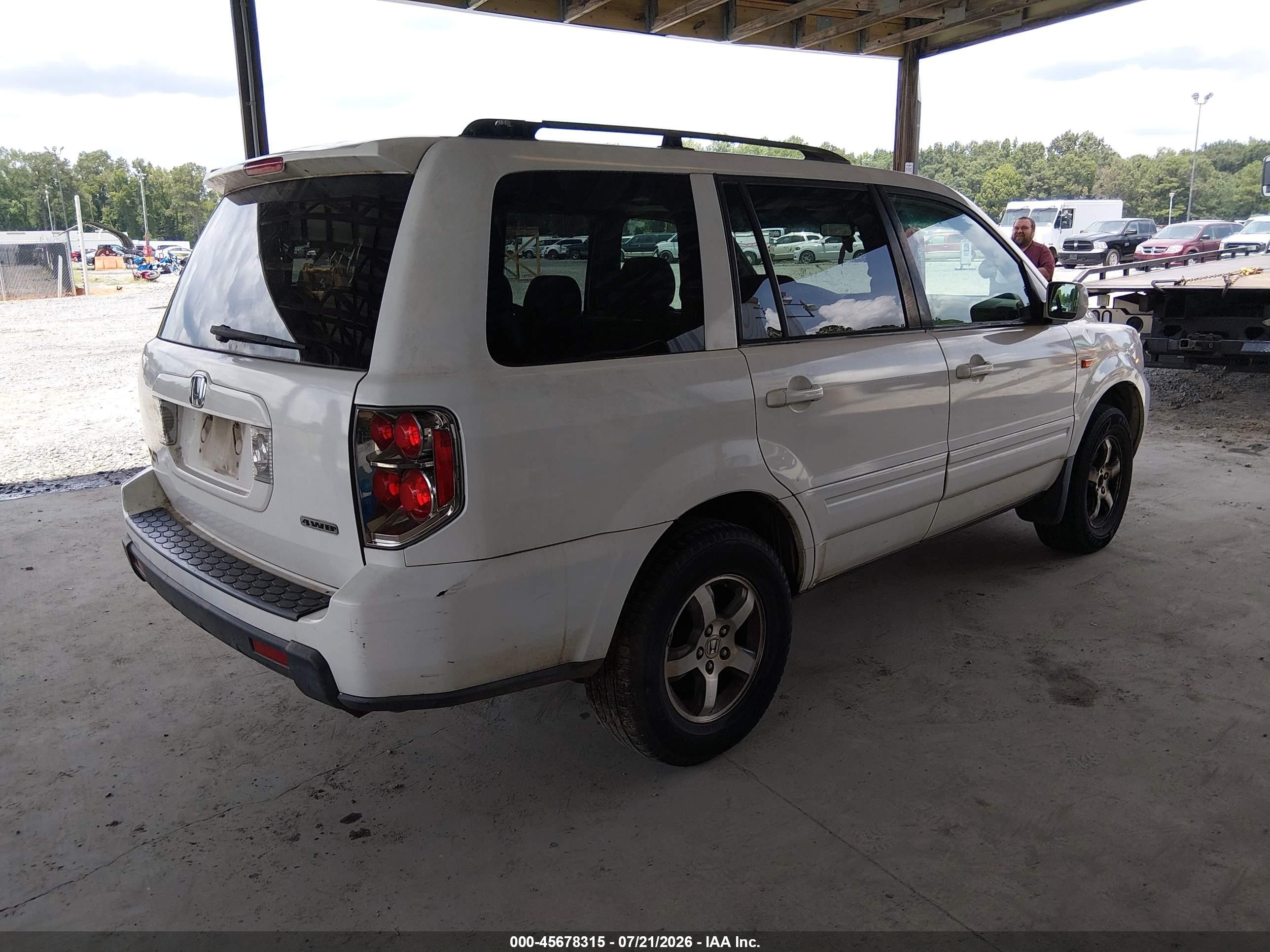 2006 Honda Pilot Ex White vin: 5FNYF18496B016285
