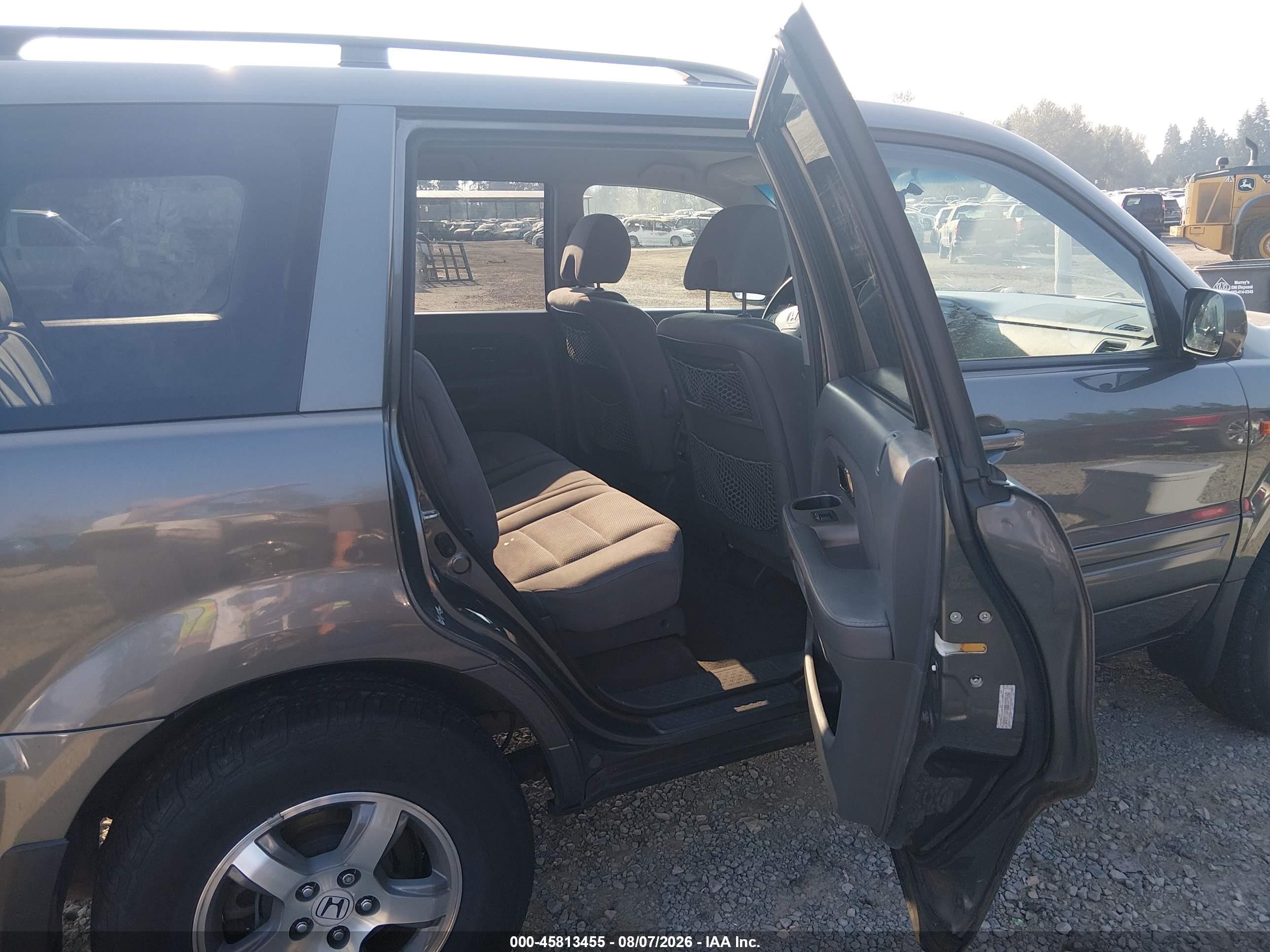2008 Honda Pilot Ex Gray vin: 5FNYF184X8B009560