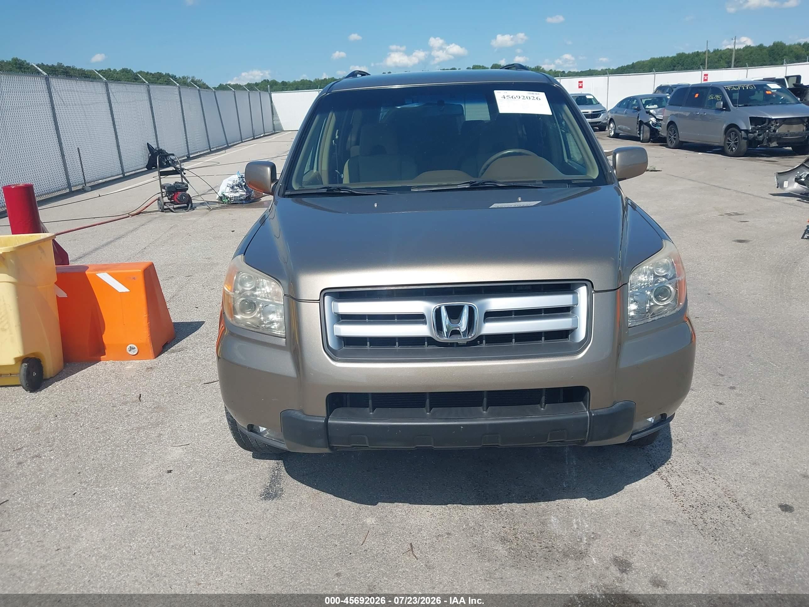 2008 Honda Pilot Ex Brown vin: 5FNYF184X8B038766