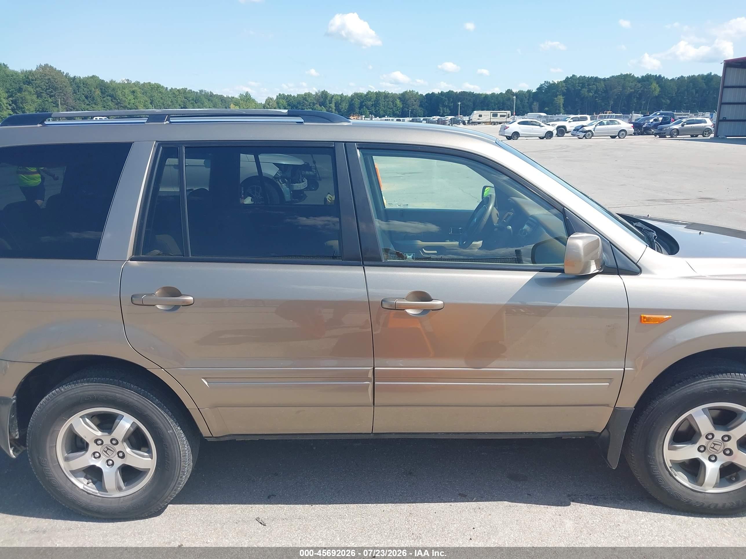 2008 Honda Pilot Ex Brown vin: 5FNYF184X8B038766