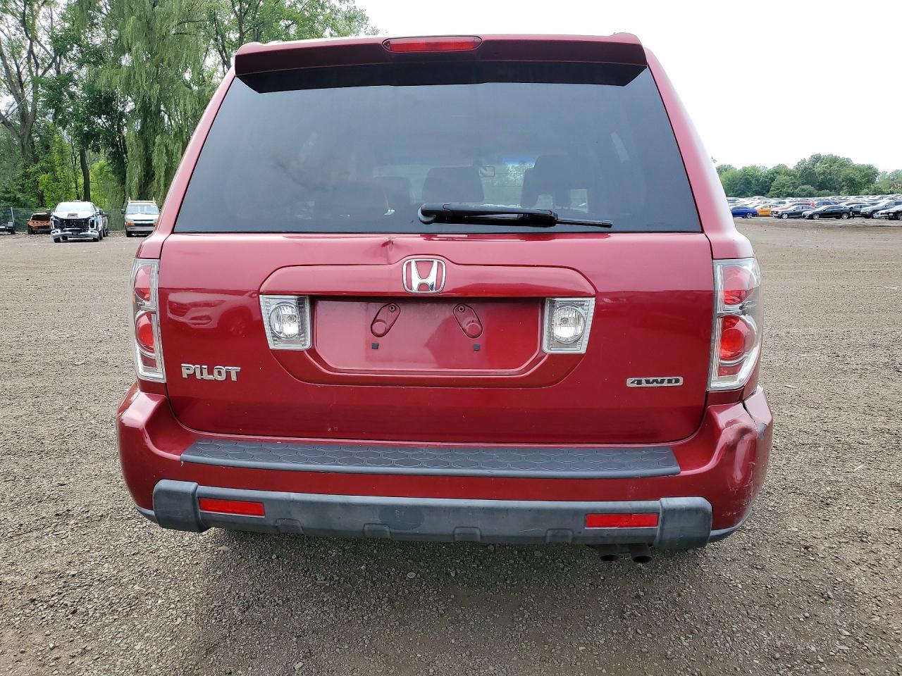 2006 Honda Pilot Ex Red vin: 5FNYF18526B023085