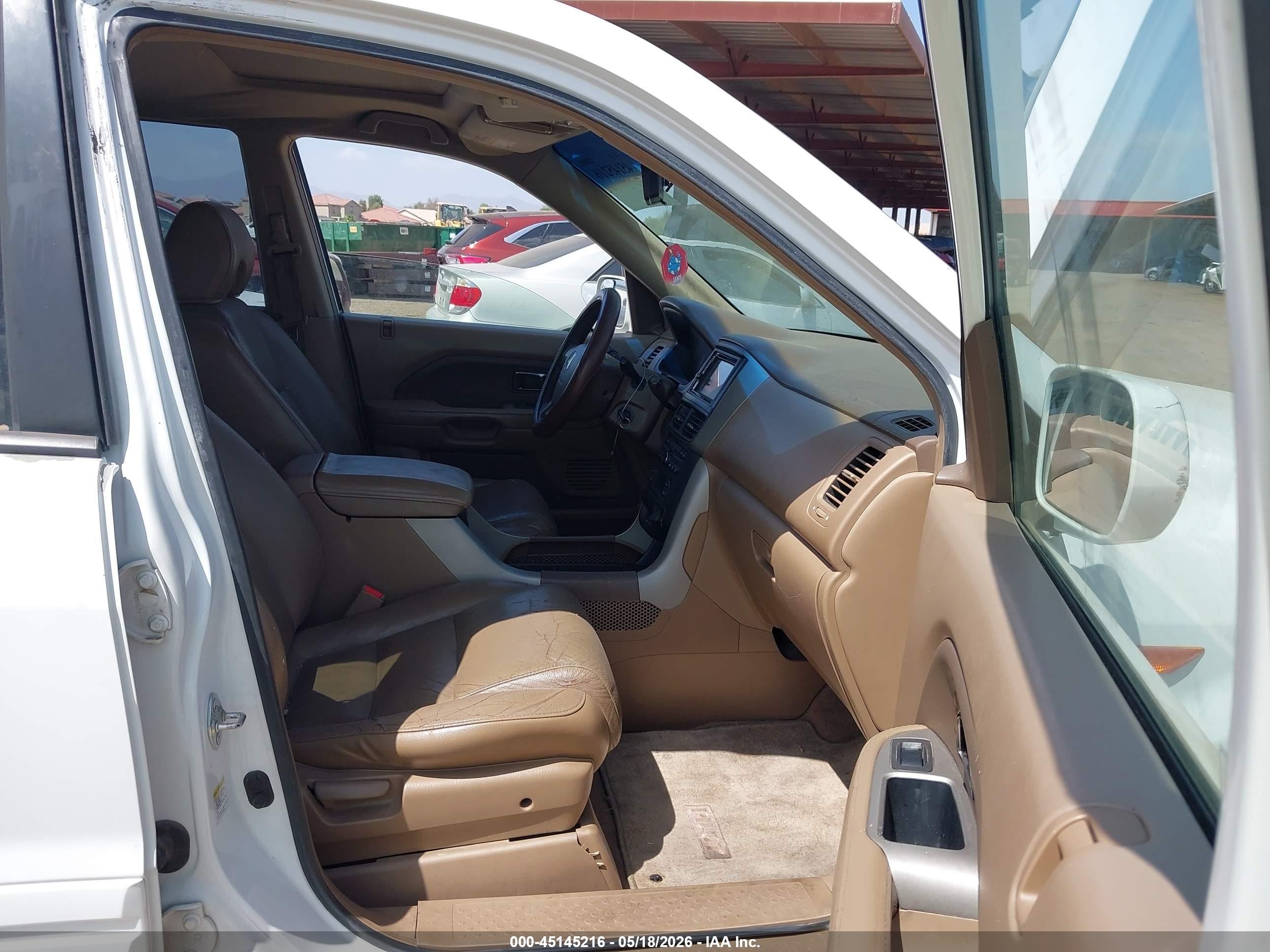 2008 Honda Pilot Ex-l White vin: 5FNYF18568B037445