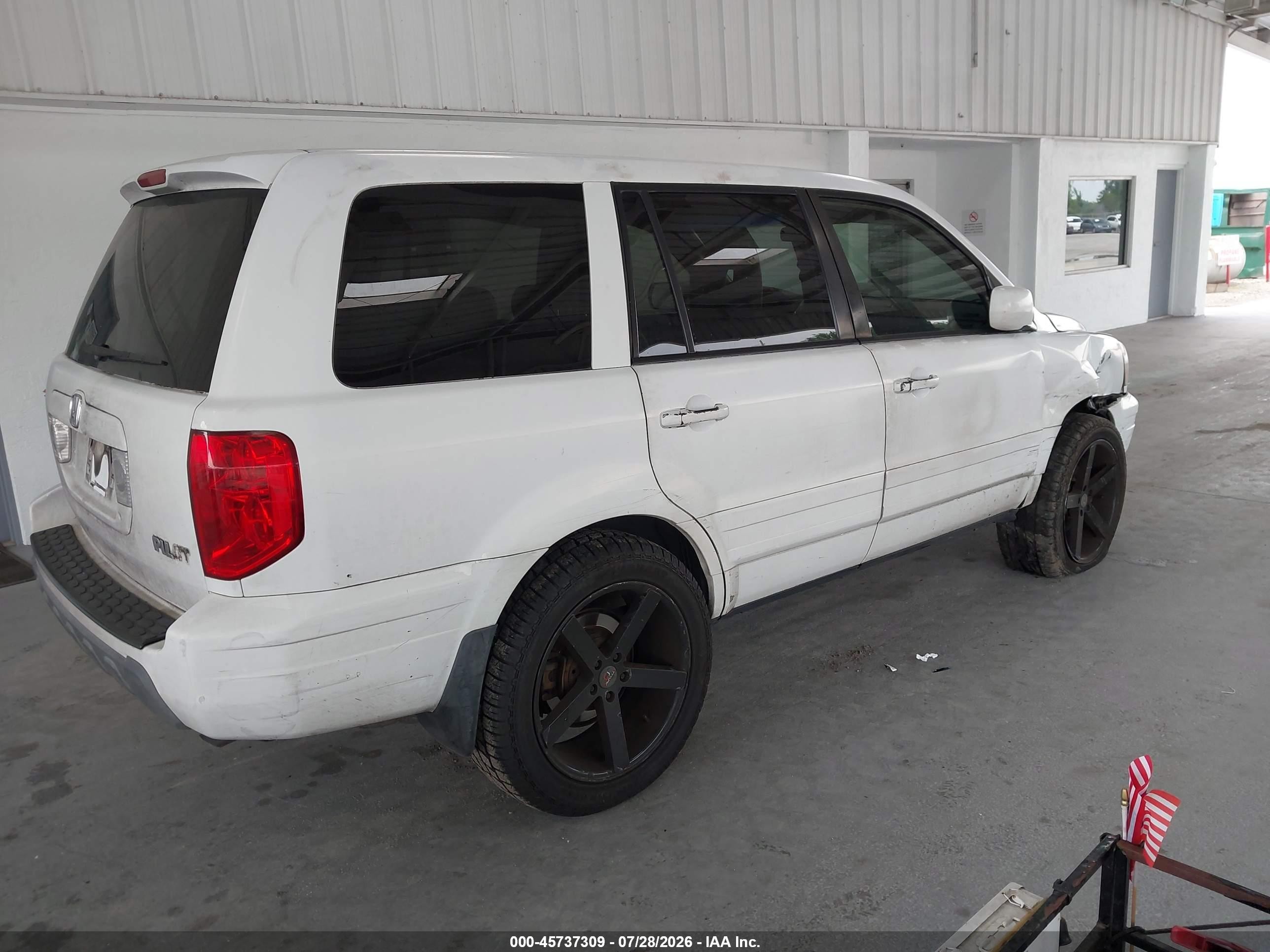 2005 Honda Pilot Ex-l White vin: 5FNYF18575B040740