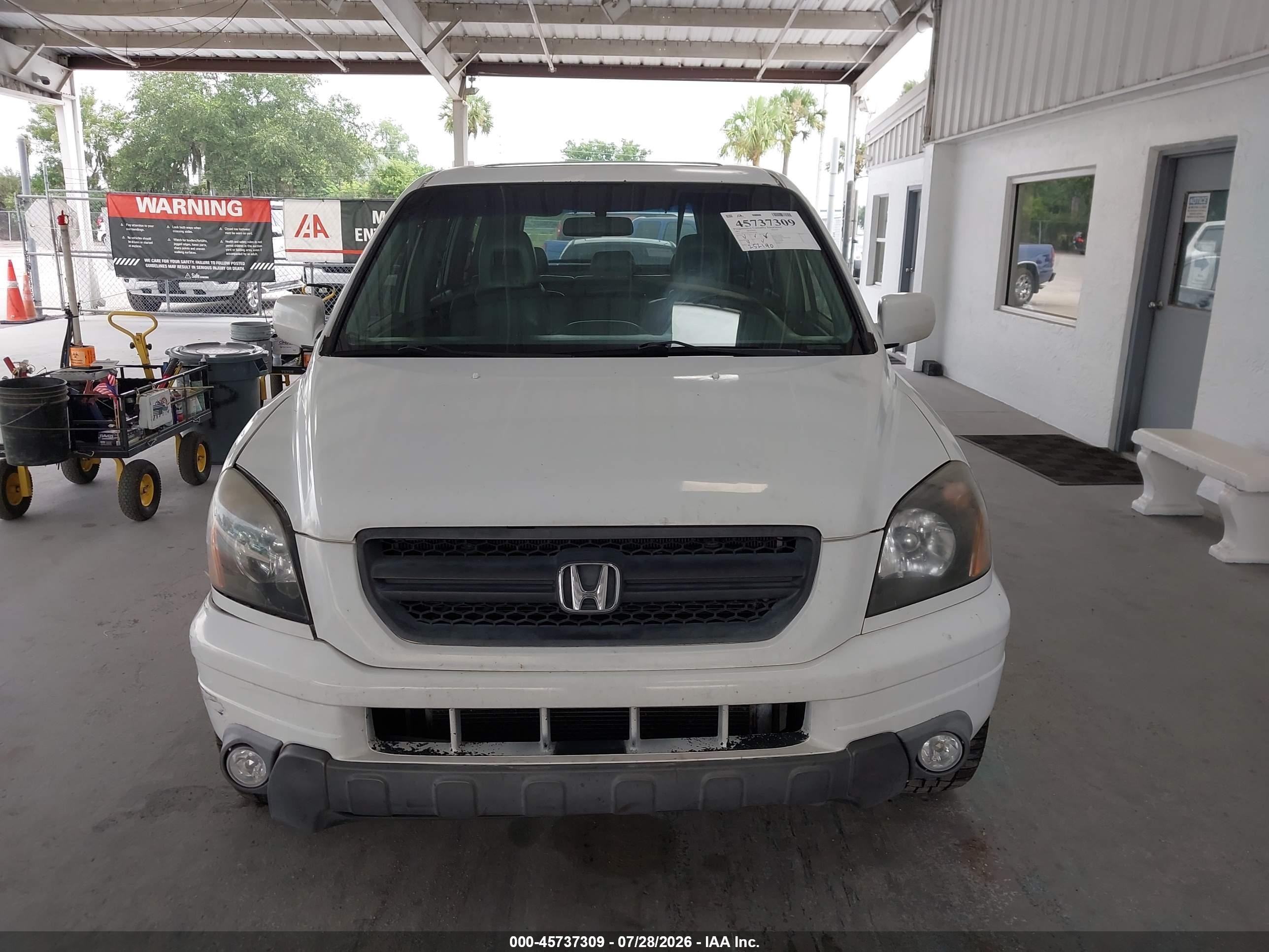 2005 Honda Pilot Ex-l White vin: 5FNYF18575B040740