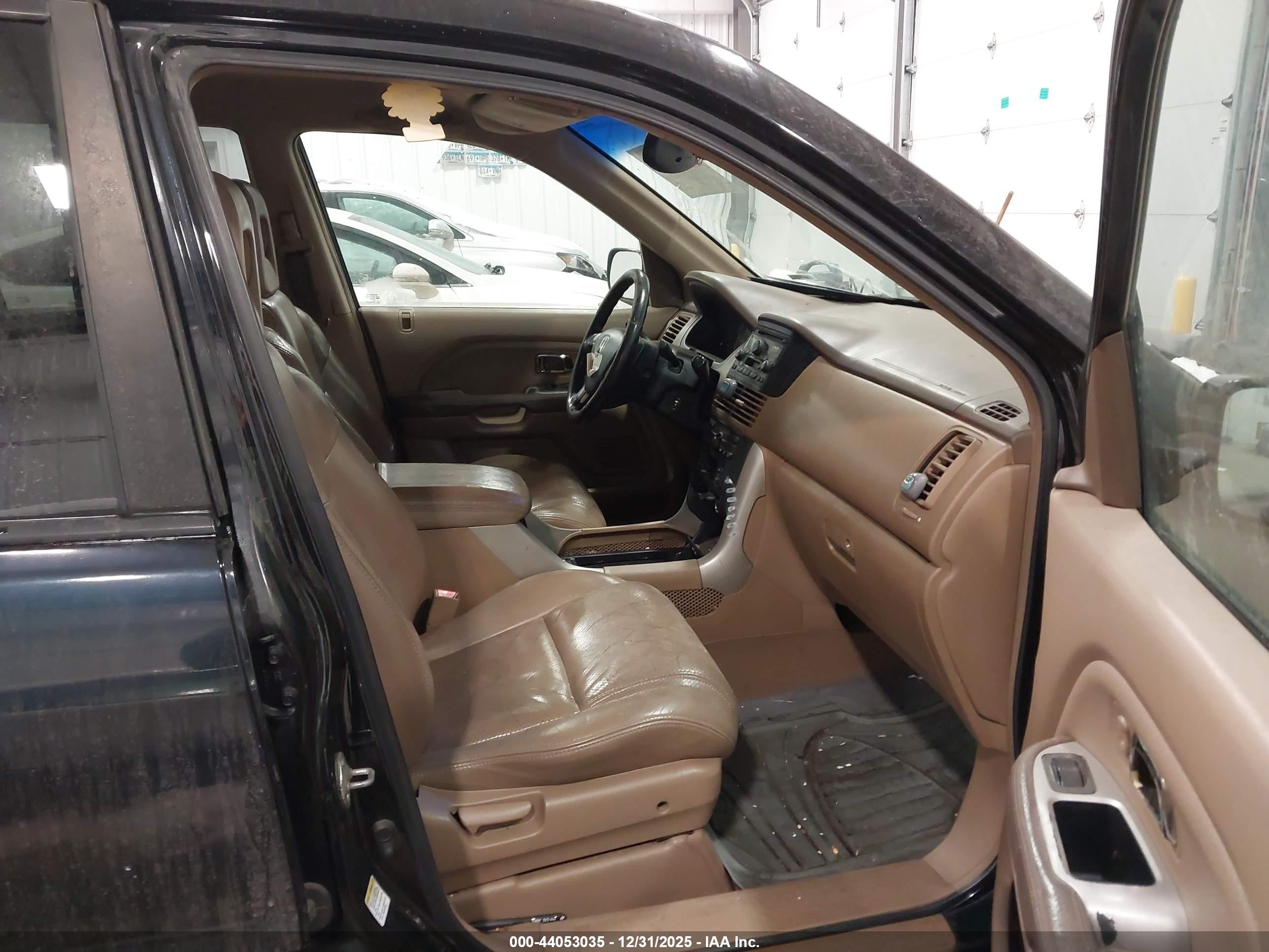 2004 Honda Pilot Ex-l Black vin: 5FNYF18584B002920