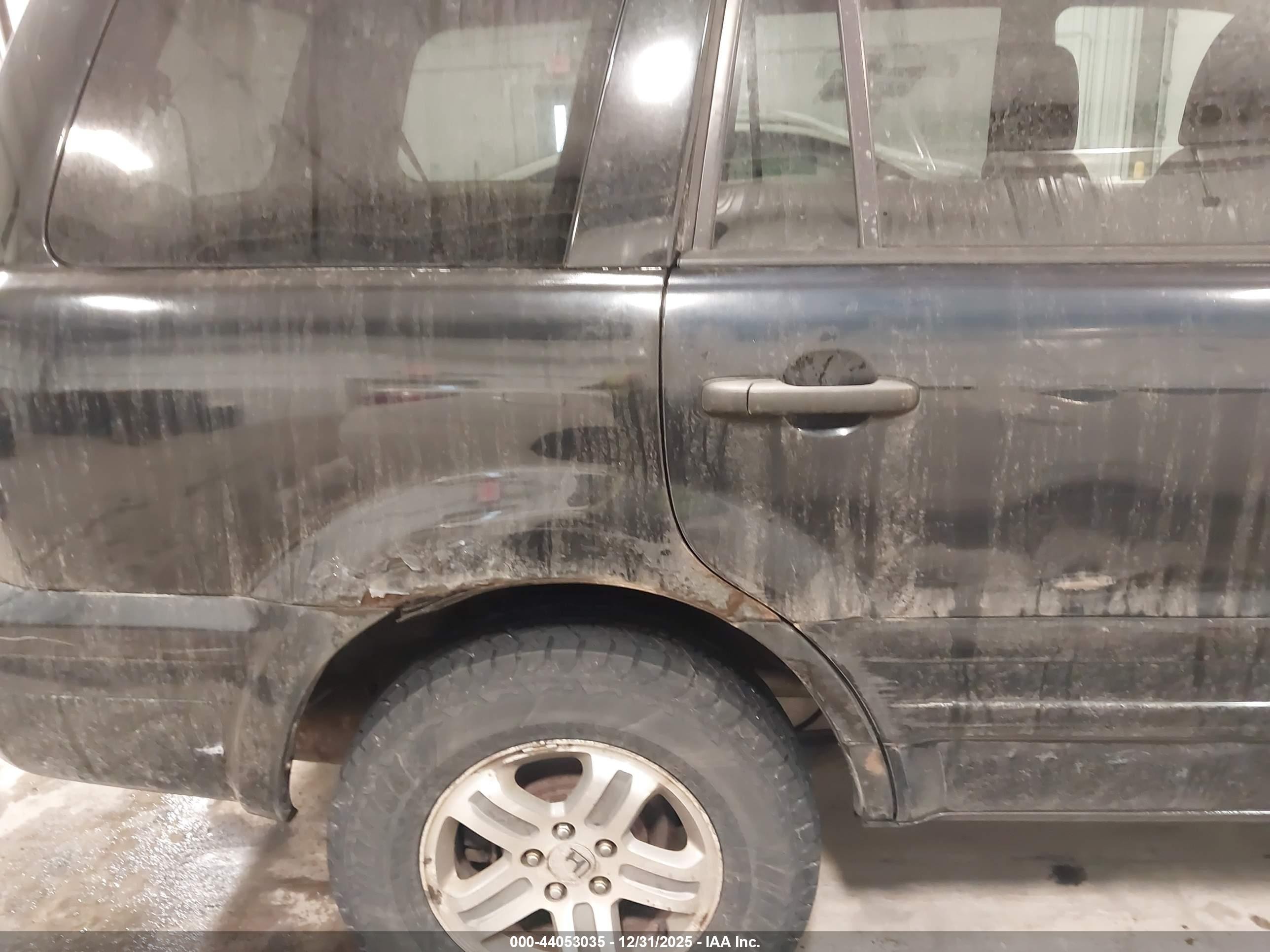 2004 Honda Pilot Ex-l Black vin: 5FNYF18584B002920