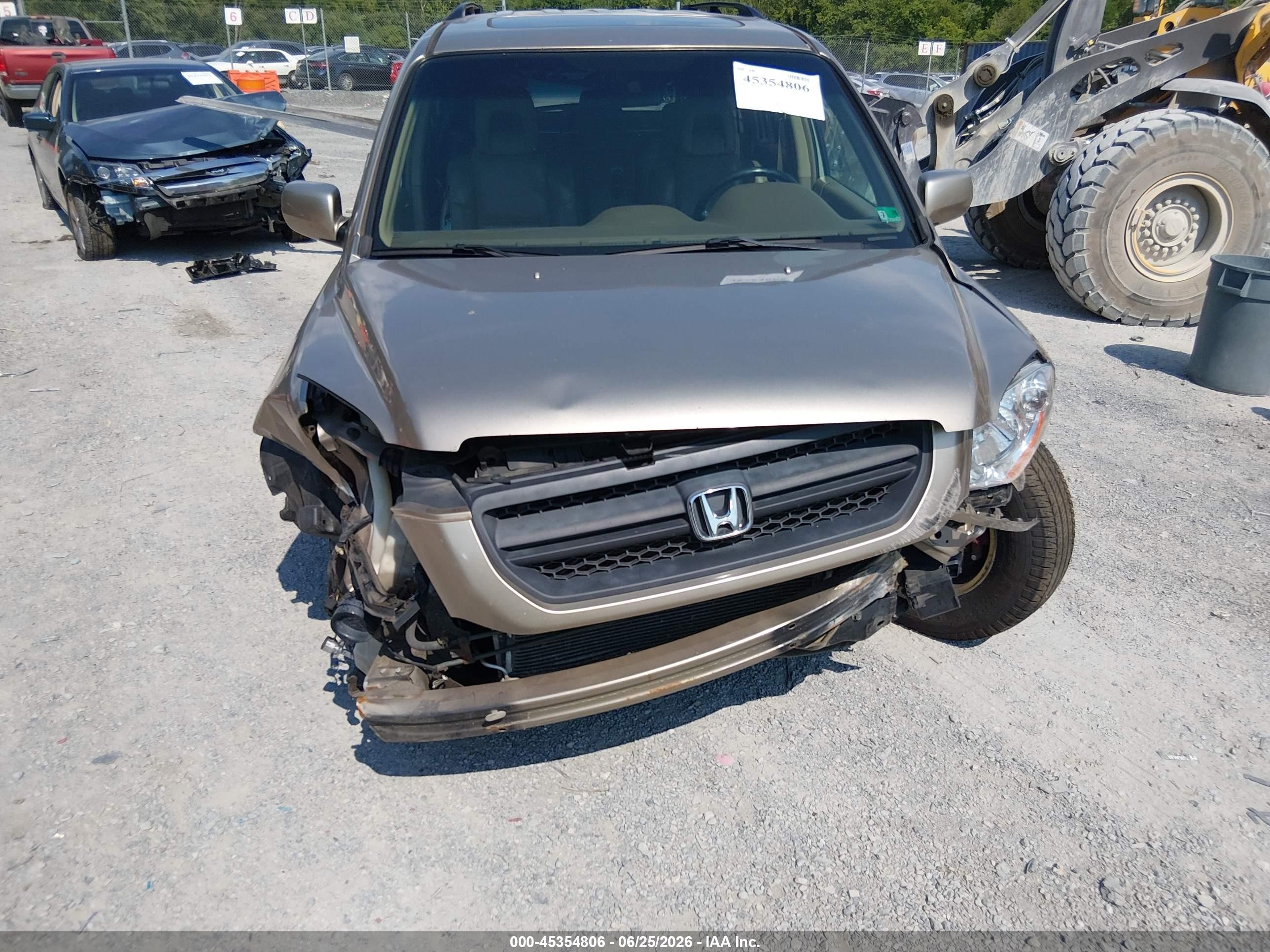 2005 Honda Pilot Ex-l Gold vin: 5FNYF18585B025518