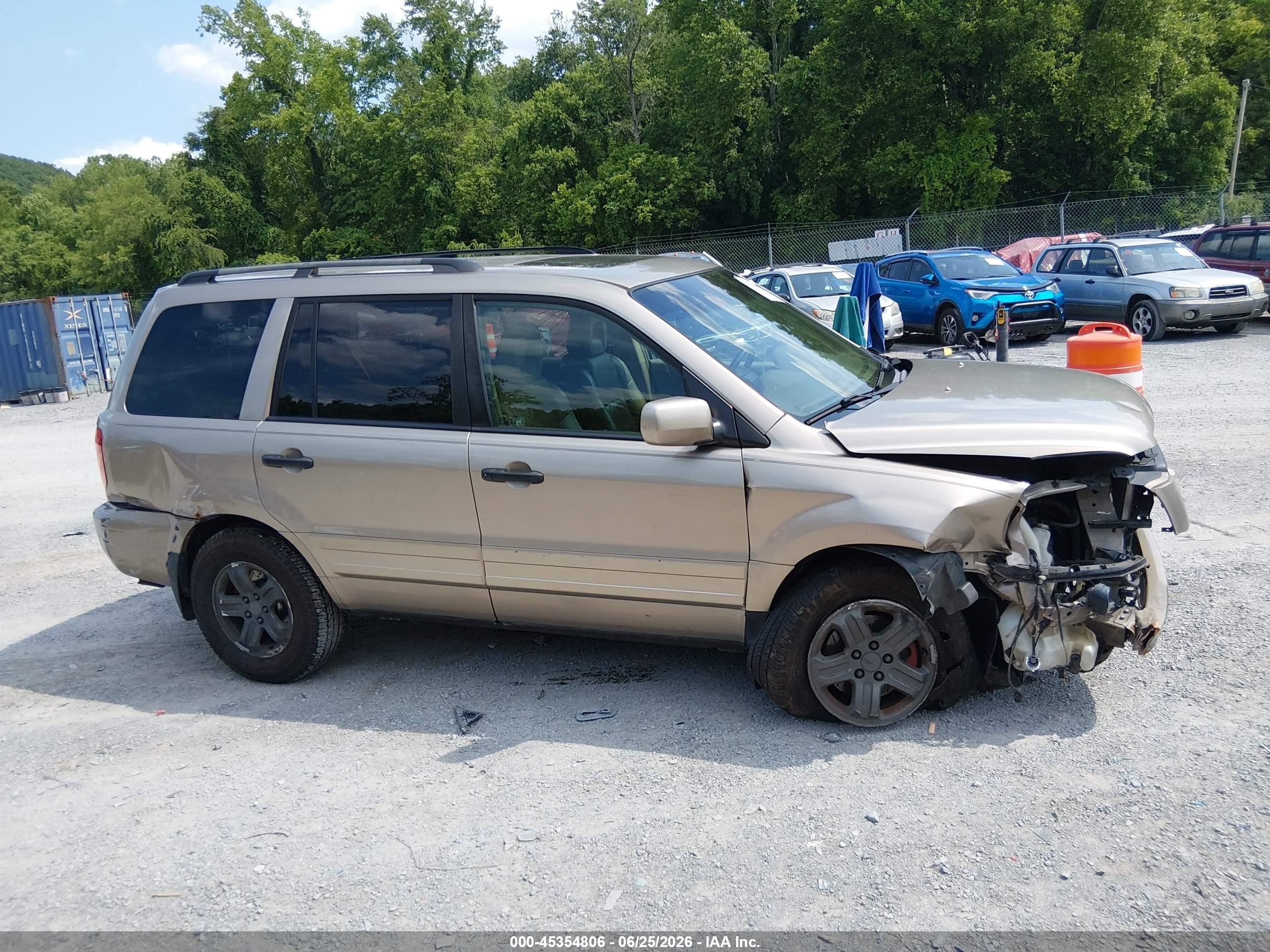 2005 Honda Pilot Ex-l Gold vin: 5FNYF18585B025518