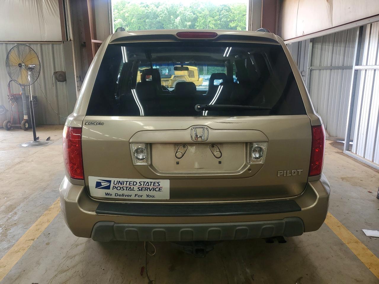 2005 Honda Pilot Exl Золотой vin: 5FNYF18585B063590