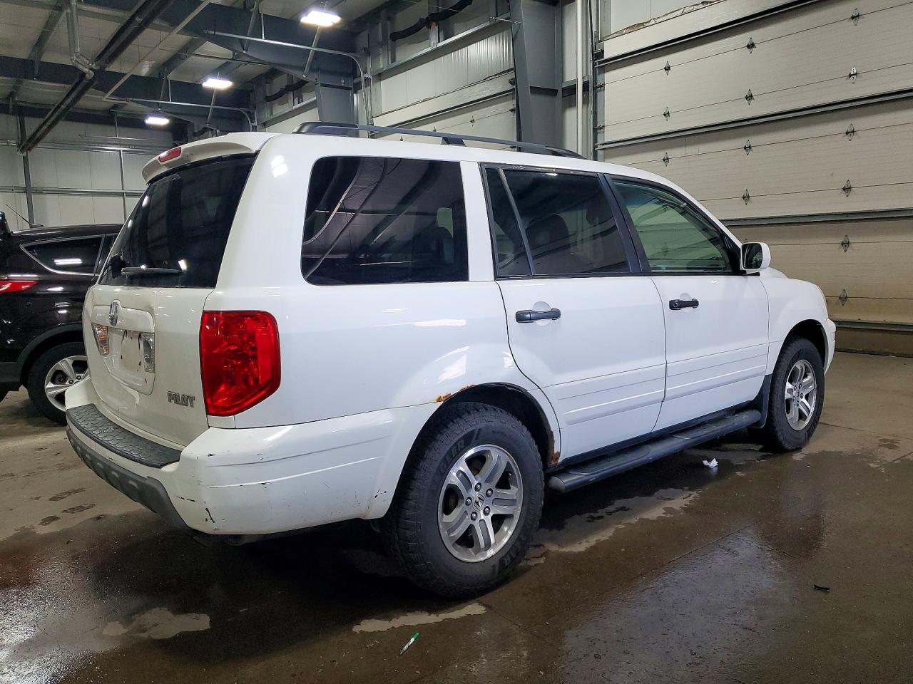 2005 Honda Pilot Exl White vin: 5FNYF18595B042747