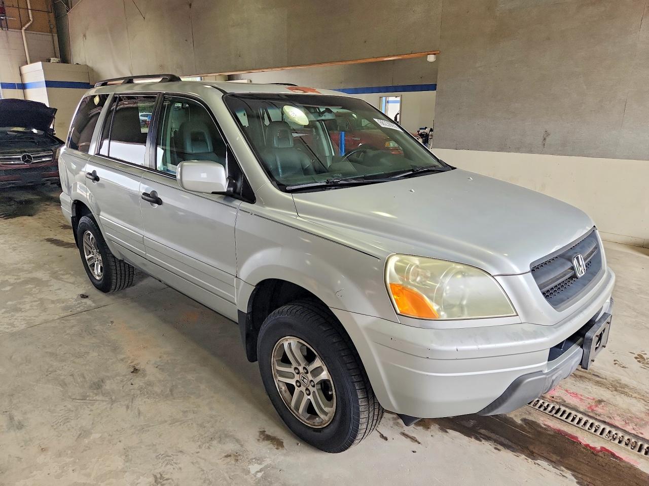 2005 Honda Pilot Exl Silver vin: 5FNYF185X5B005884