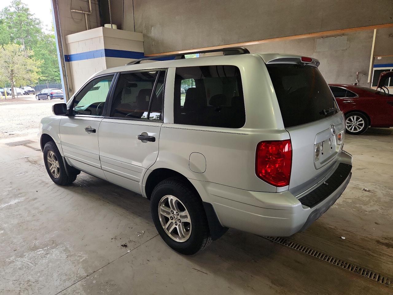 2005 Honda Pilot Exl Silver vin: 5FNYF185X5B005884