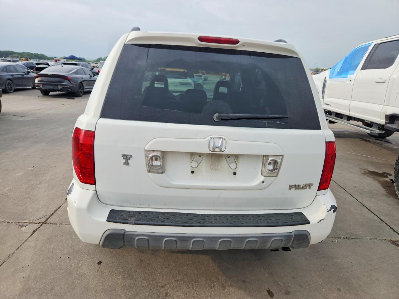 2005 Honda Pilot Exl White vin: 5FNYF18625B027645
