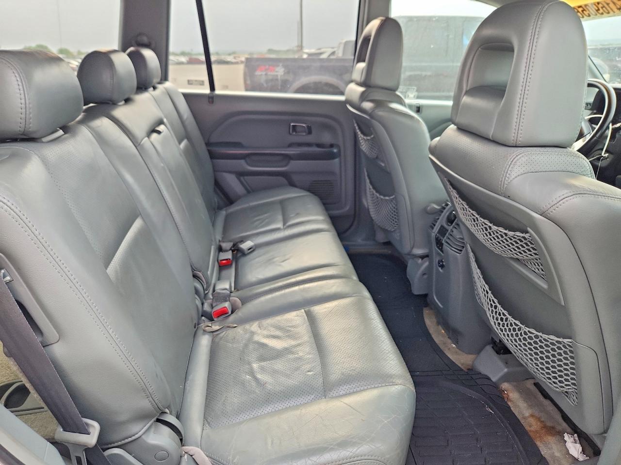 2005 Honda Pilot Exl White vin: 5FNYF18625B027645