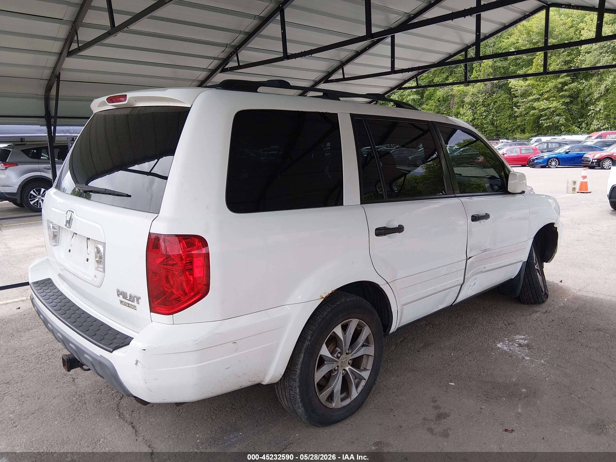 2005 Honda Pilot Ex-l White vin: 5FNYF18625B035003