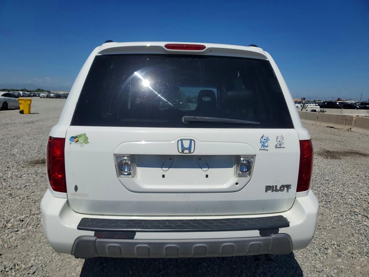 2005 Honda Pilot Exl White vin: 5FNYF18655B045069