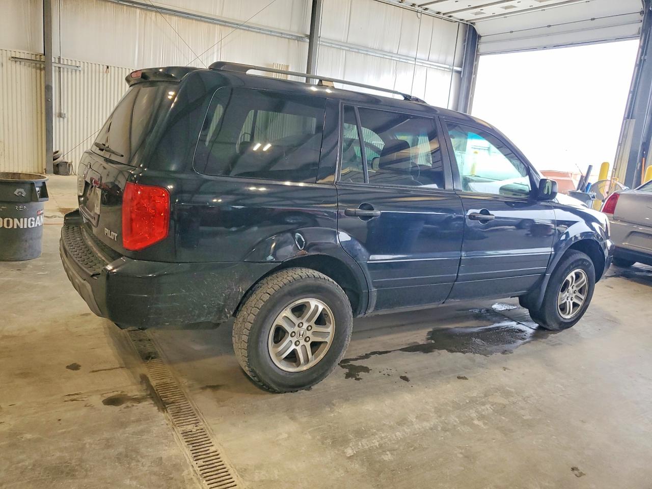 2004 Honda Pilot Exl Black vin: 5FNYF18684B003686