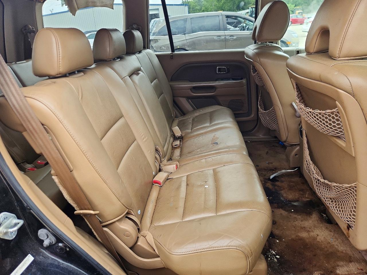 2006 Honda Pilot Ex Black vin: 5FNYF186X6B027913