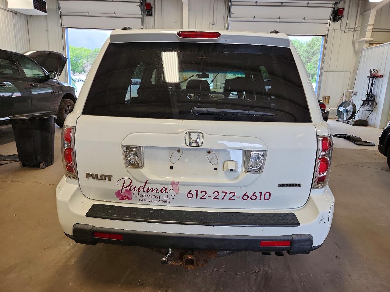 2008 Honda Pilot Exl Белый vin: 5FNYF18738B047805