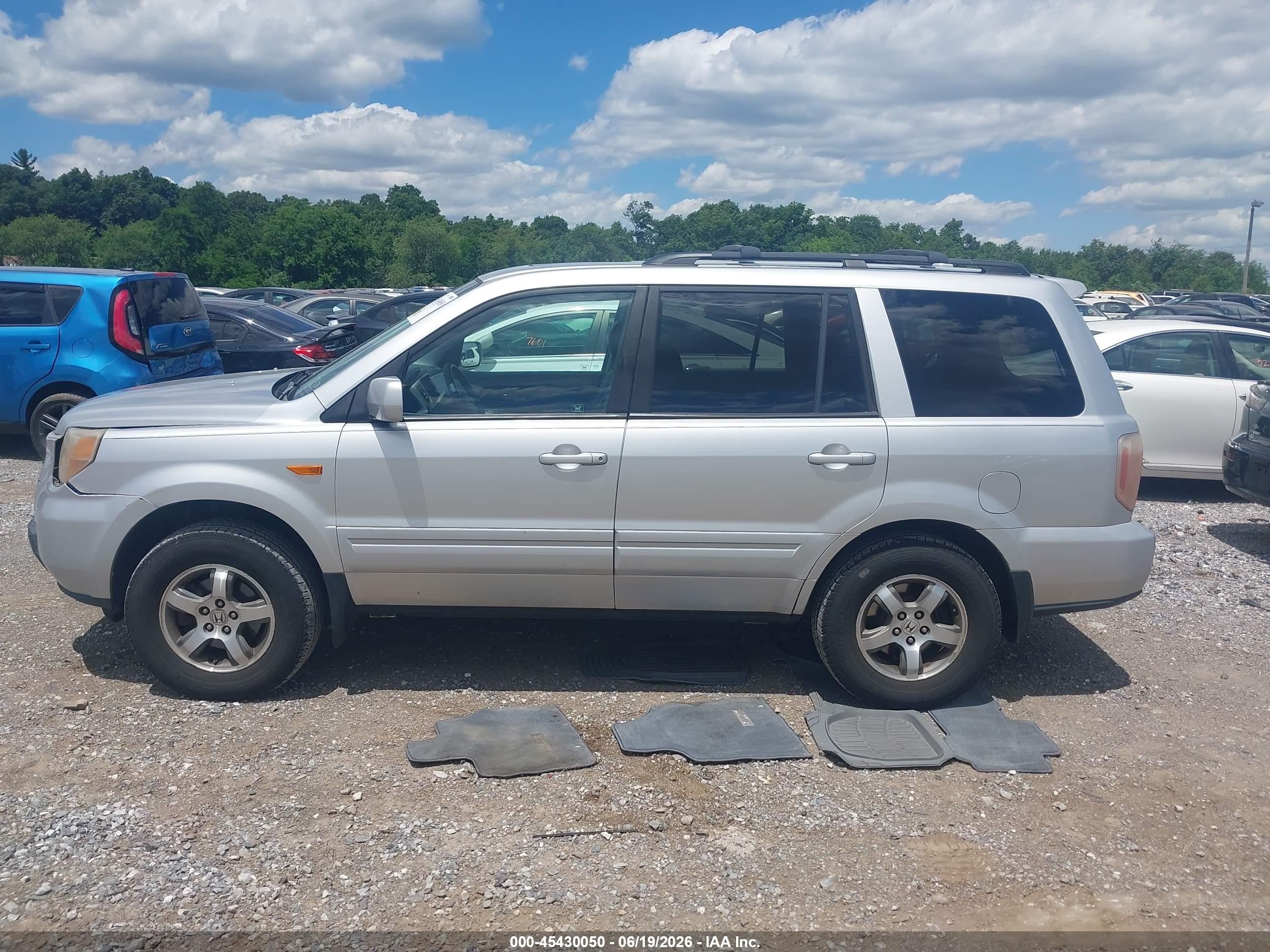 2008 Honda Pilot Ex-l Silver vin: 5FNYF18748B019110