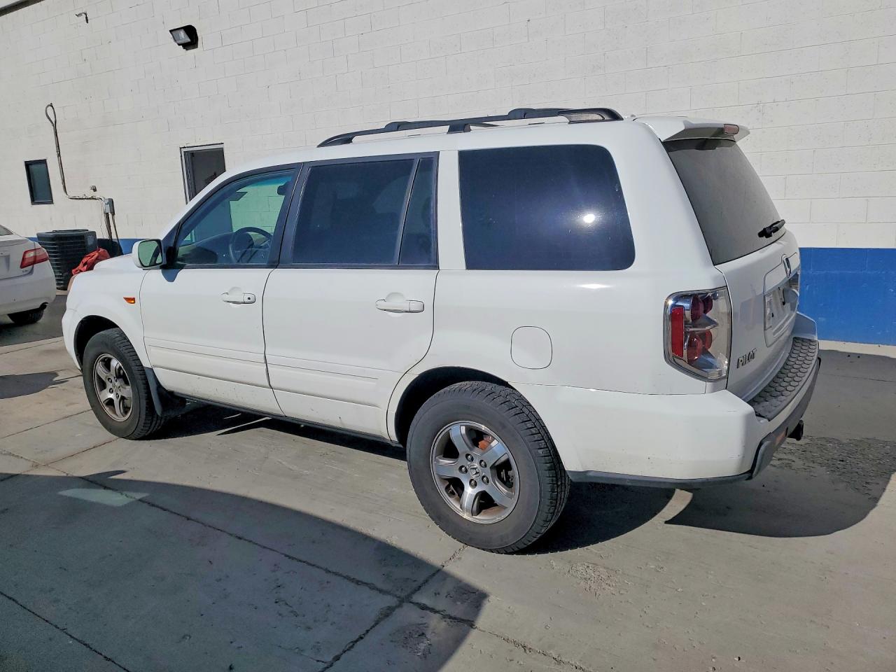 2008 Honda Pilot Exl White vin: 5FNYF18778B056426