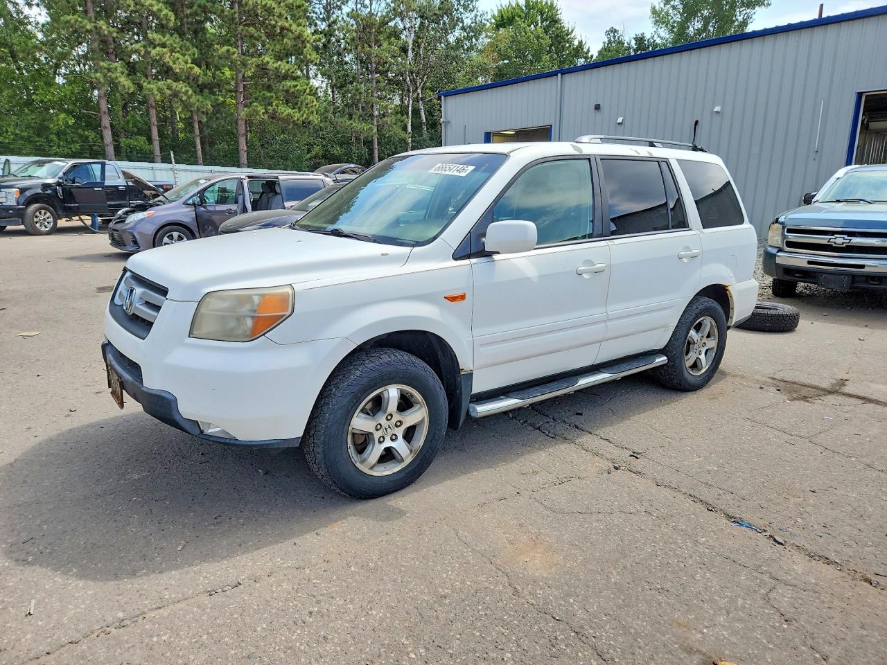 2007 Honda Pilot White vin: 5FNYF18797B014838