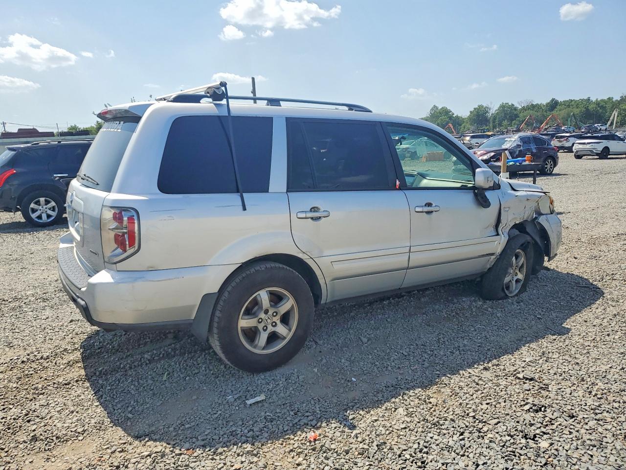 2006 Honda Pilot Ex Silver vin: 5FNYF187X6B002244