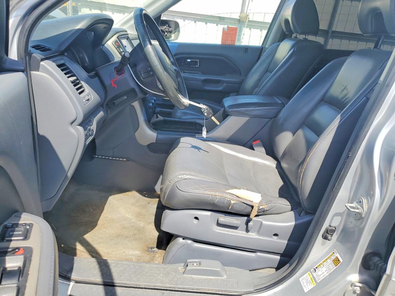 2006 Honda Pilot Ex Silver vin: 5FNYF187X6B002244