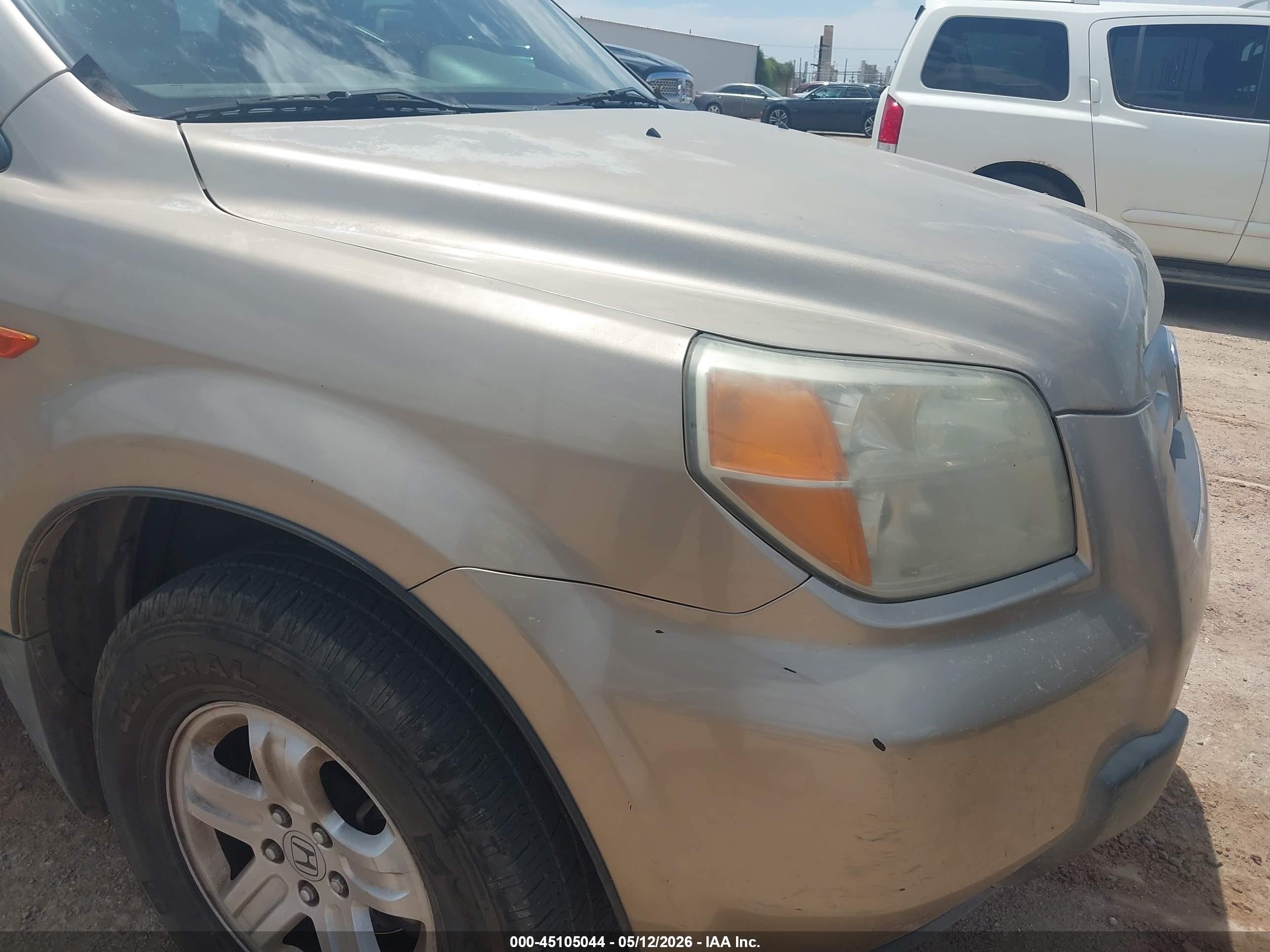 2006 Honda Pilot Lx Gold vin: 5FNYF28106B036906