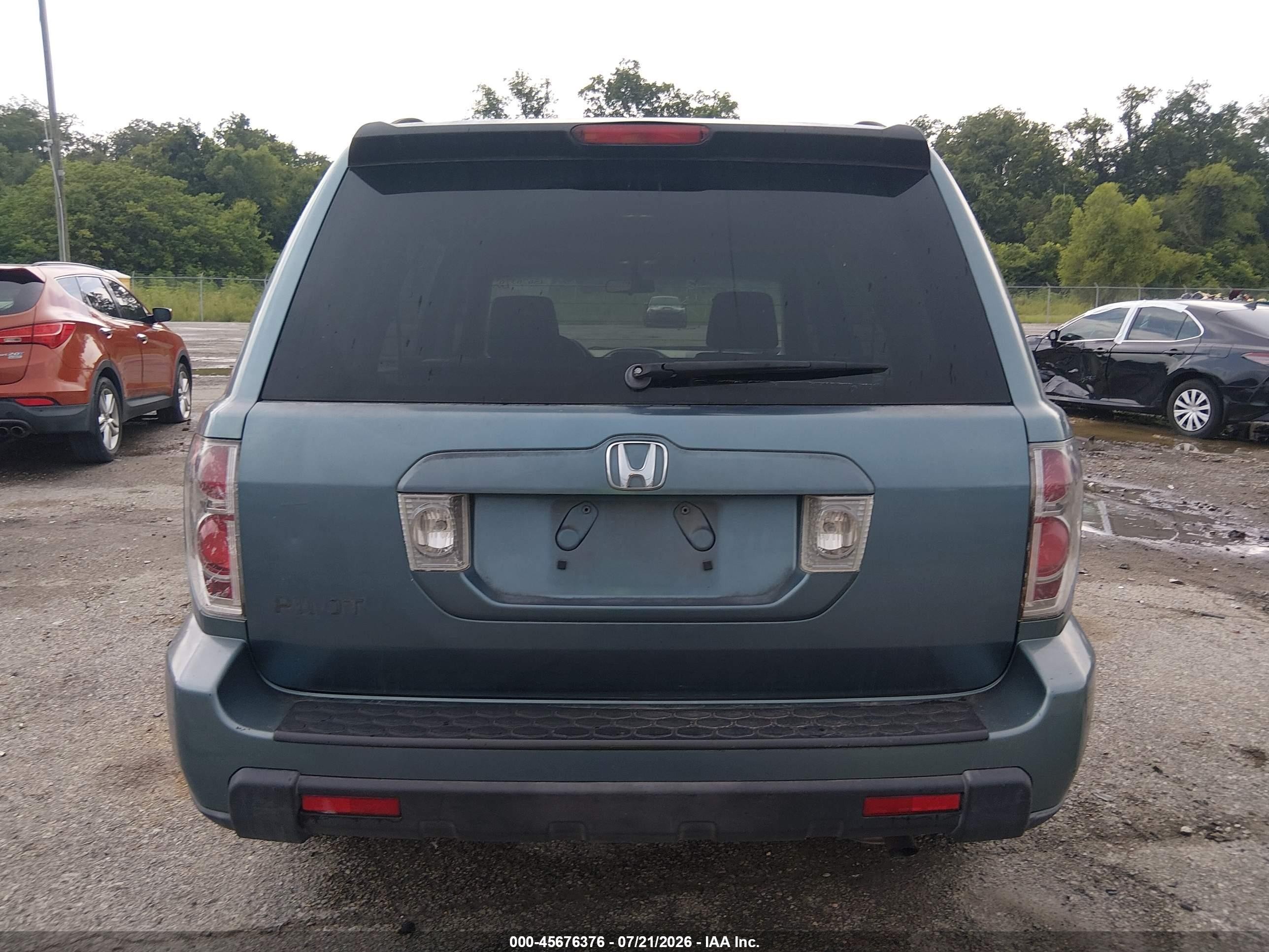 2006 Honda Pilot Lx Blue vin: 5FNYF28106B052197