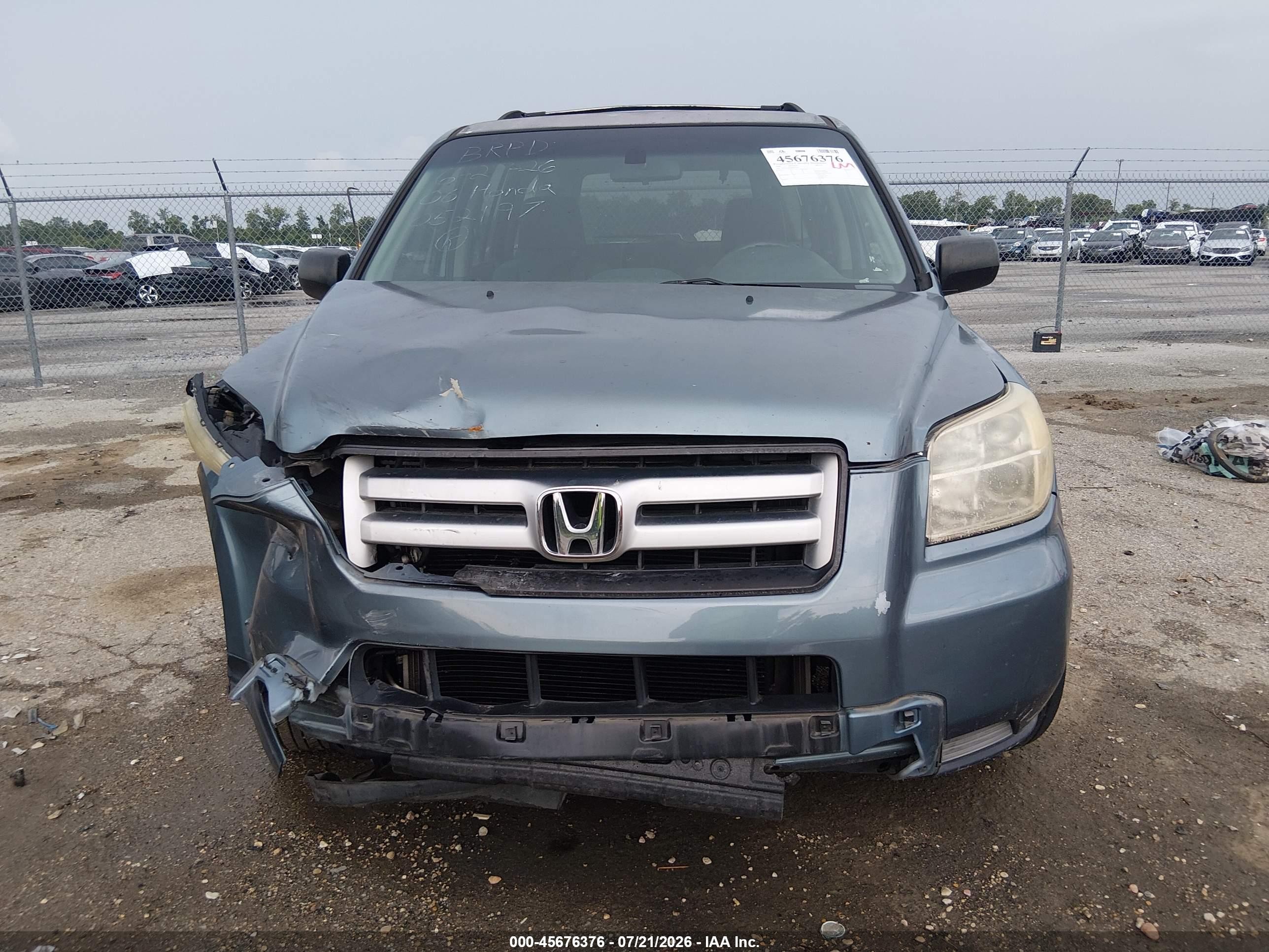 2006 Honda Pilot Lx Blue vin: 5FNYF28106B052197