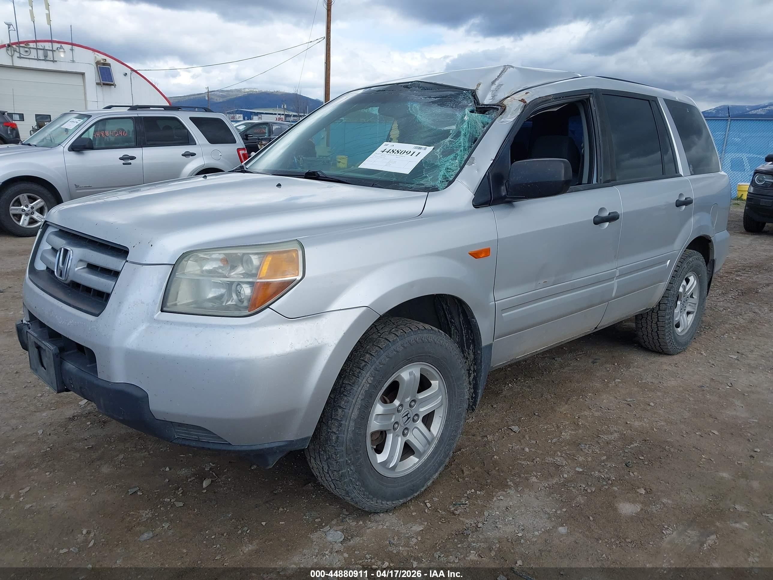 2007 Honda Pilot Lx Silver vin: 5FNYF28107B003308