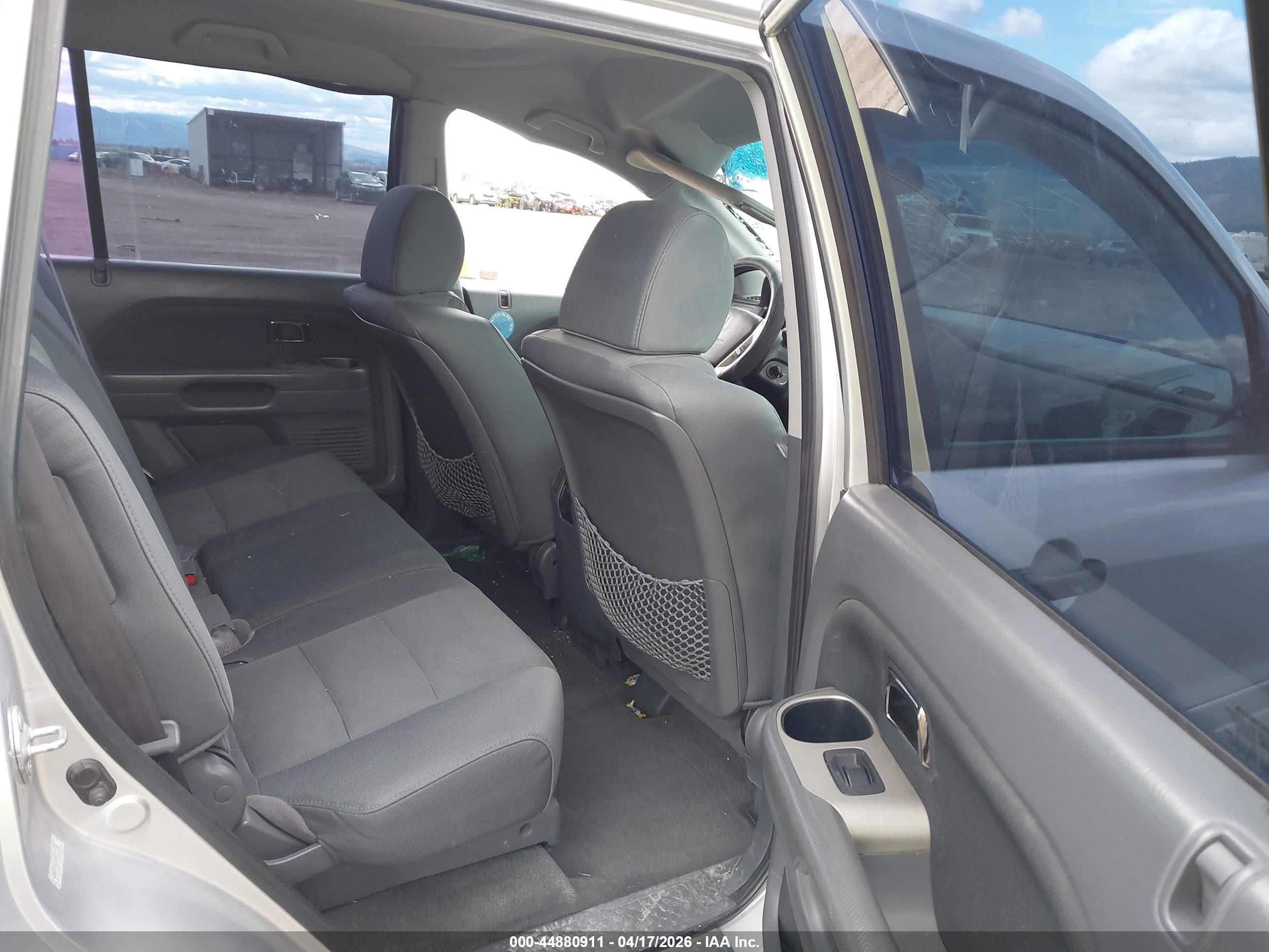 2007 Honda Pilot Lx Silver vin: 5FNYF28107B003308